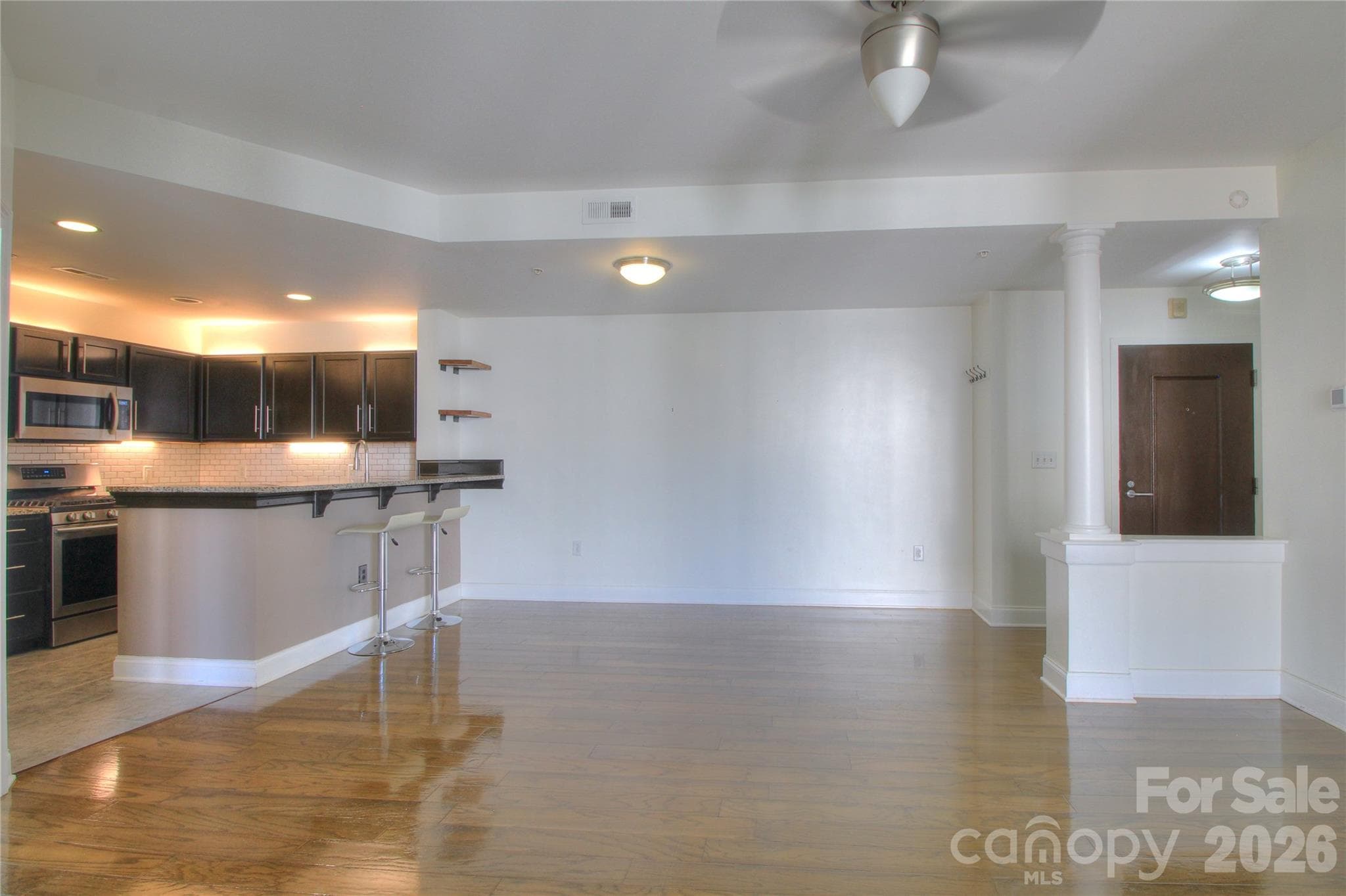 Condominium at 718 W Trade Street, Charlotte, photo 33 of 41