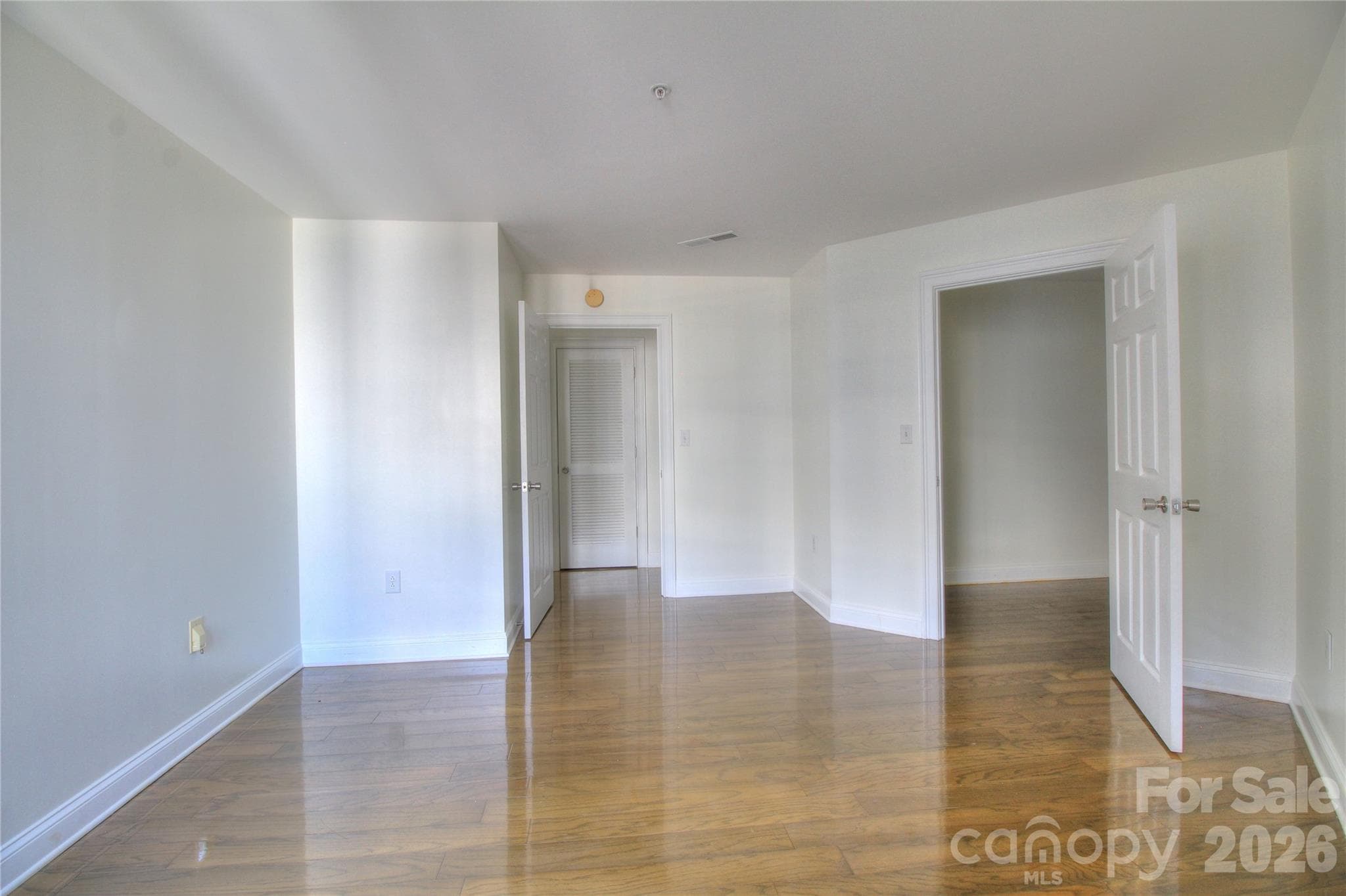 Condominium at 718 W Trade Street, Charlotte, photo 37 of 41