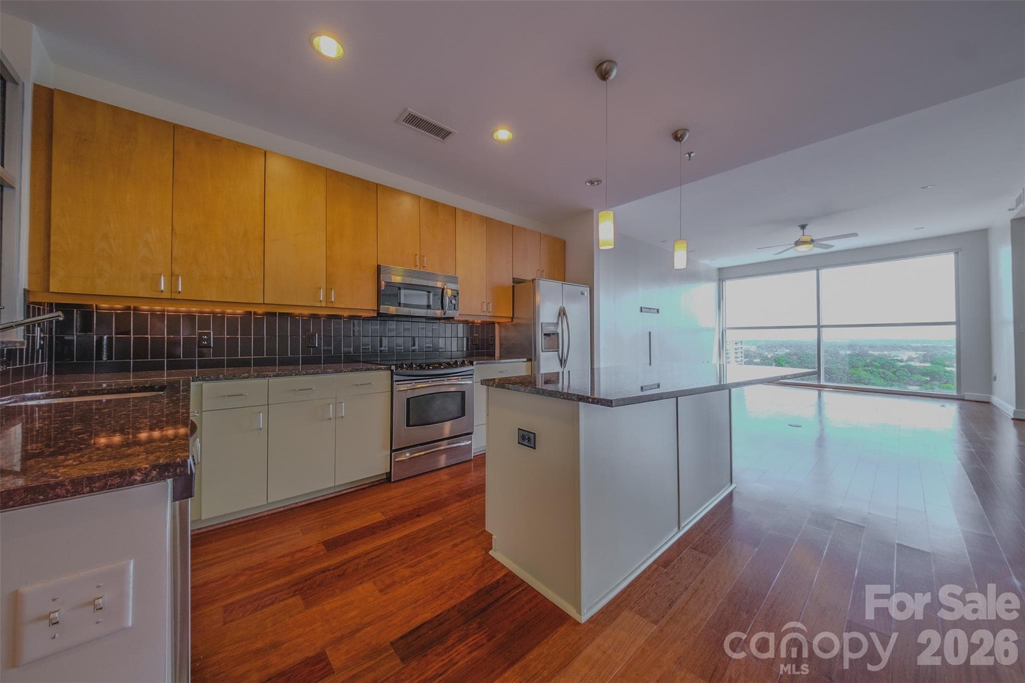 Condominium at 333 W Trade Street, Charlotte, photo 4 of 46