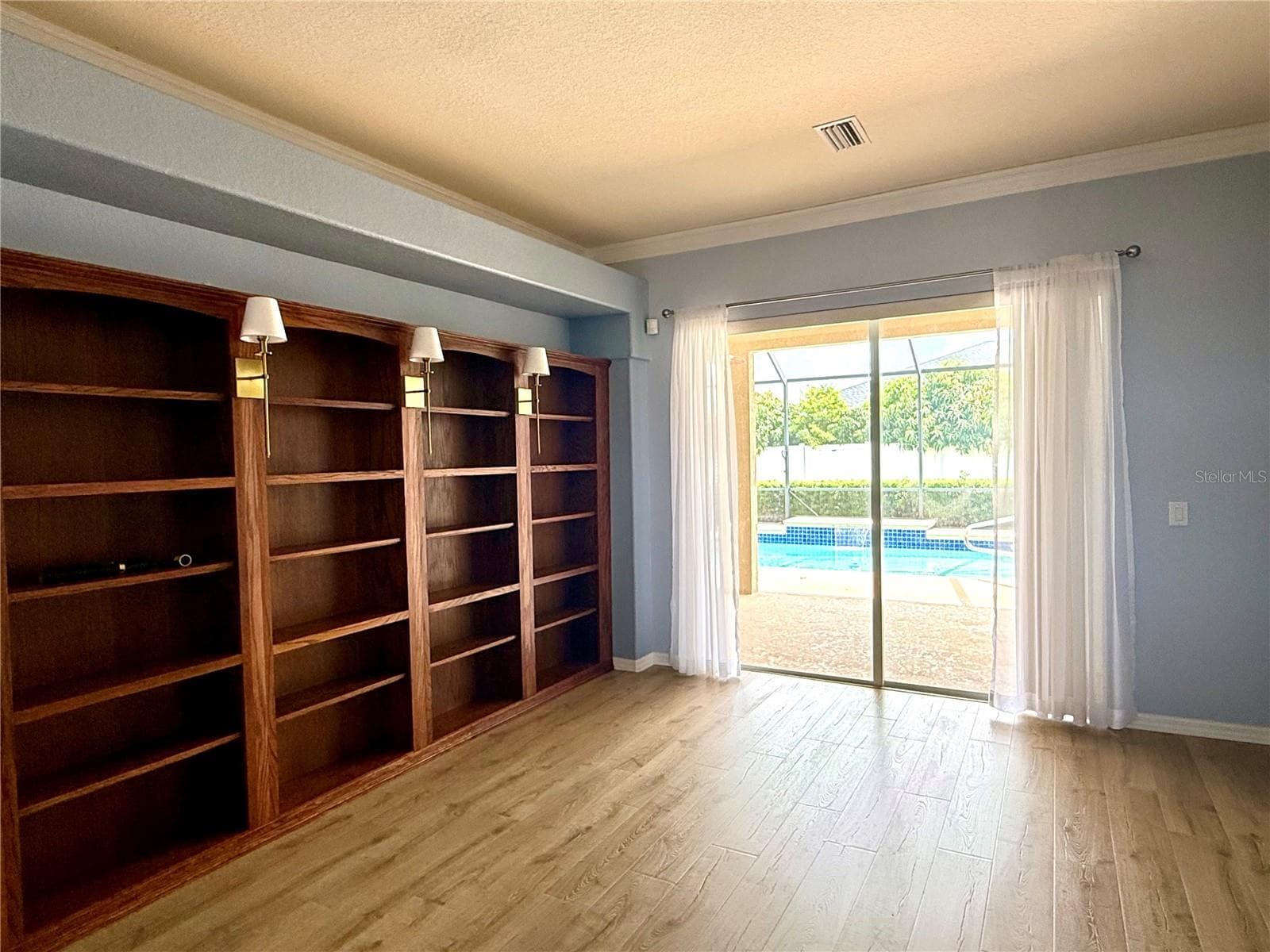 Single Family Residence at 3735 GAVIOTA DR, RUSKIN, photo 6 of 32