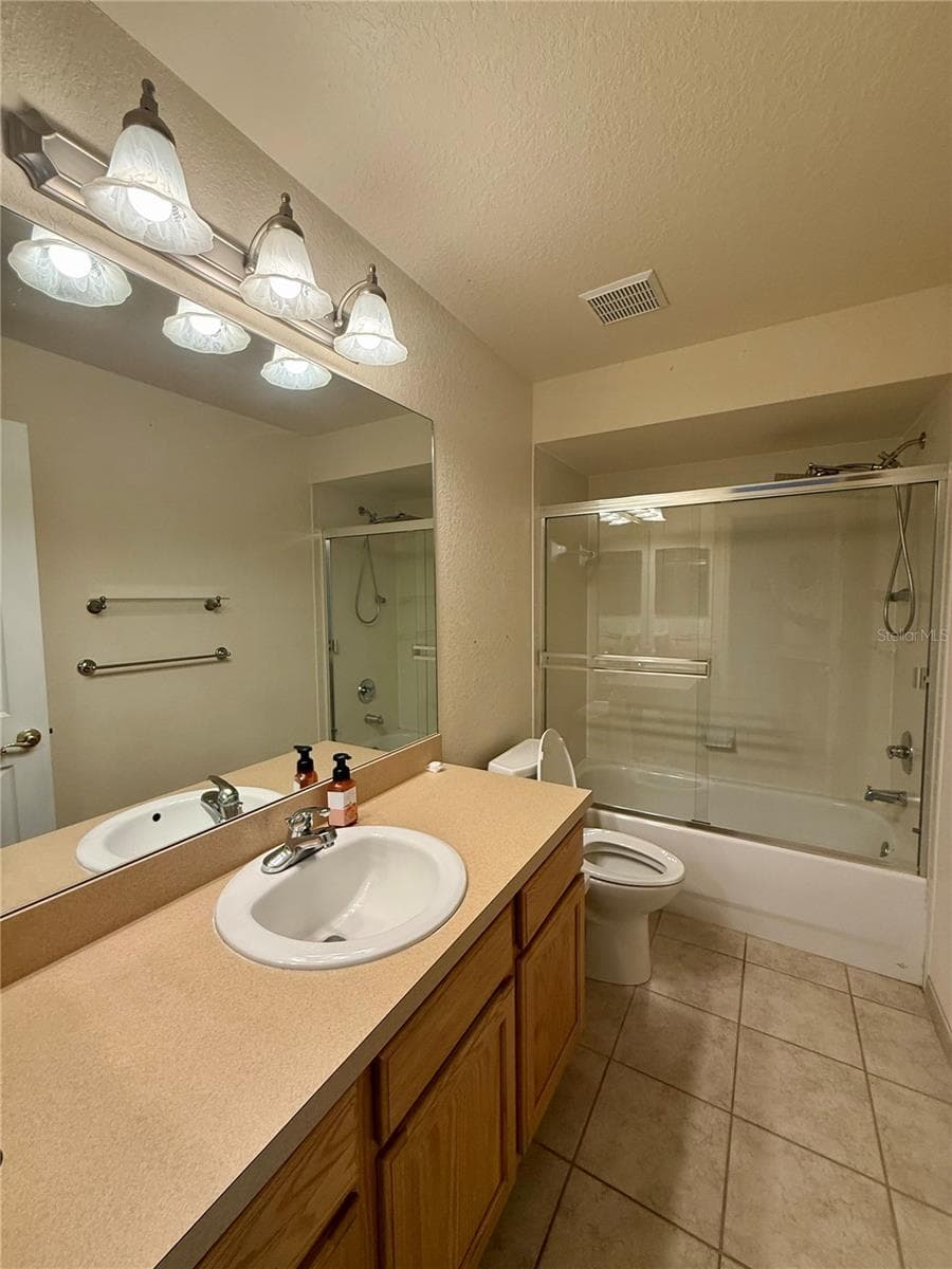 Single Family Residence at 3735 GAVIOTA DR, RUSKIN, photo 23 of 32