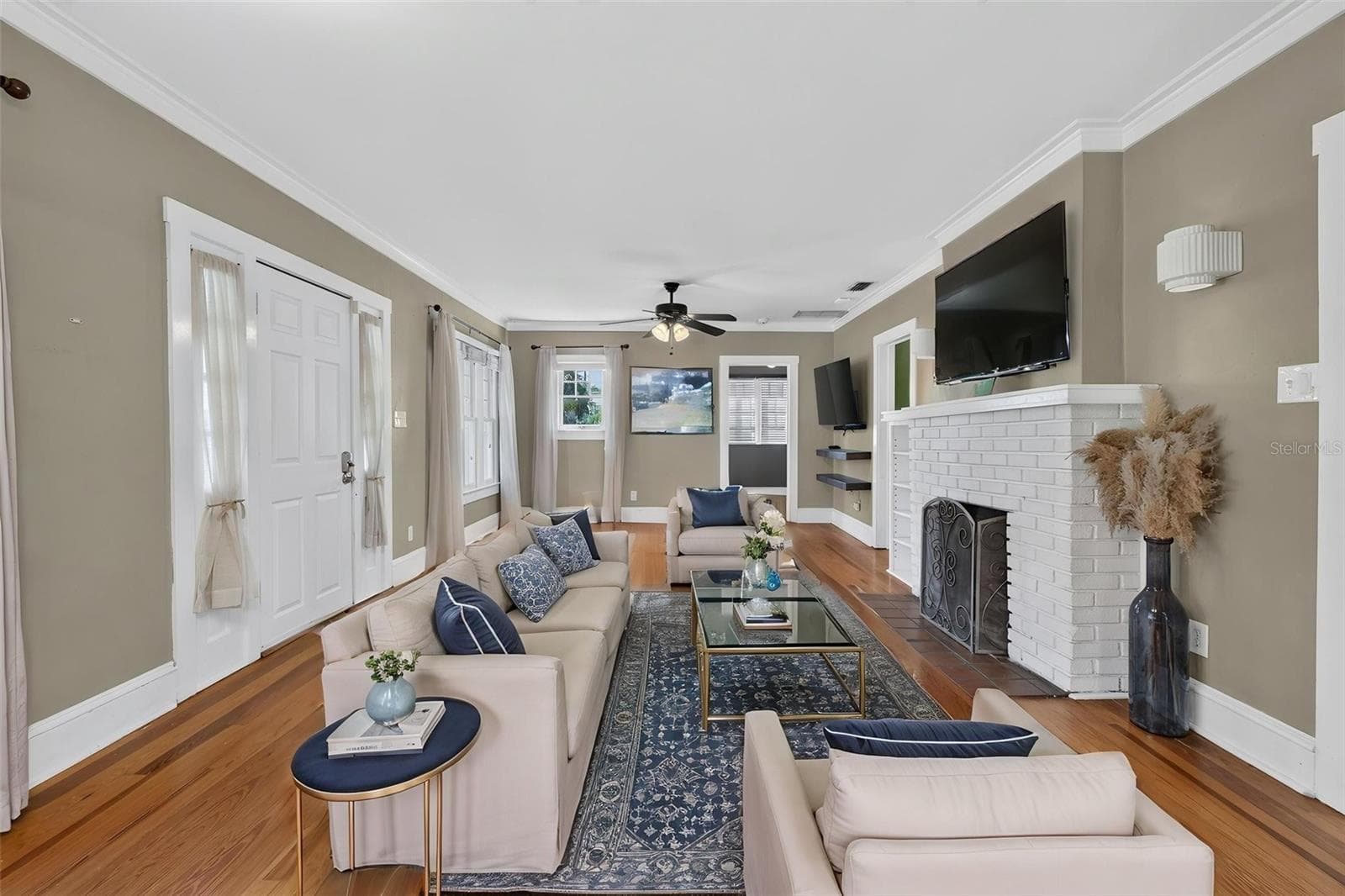 Single Family Residence at 1601 BRYN MAWR ST, ORLANDO, photo 14 of 100
