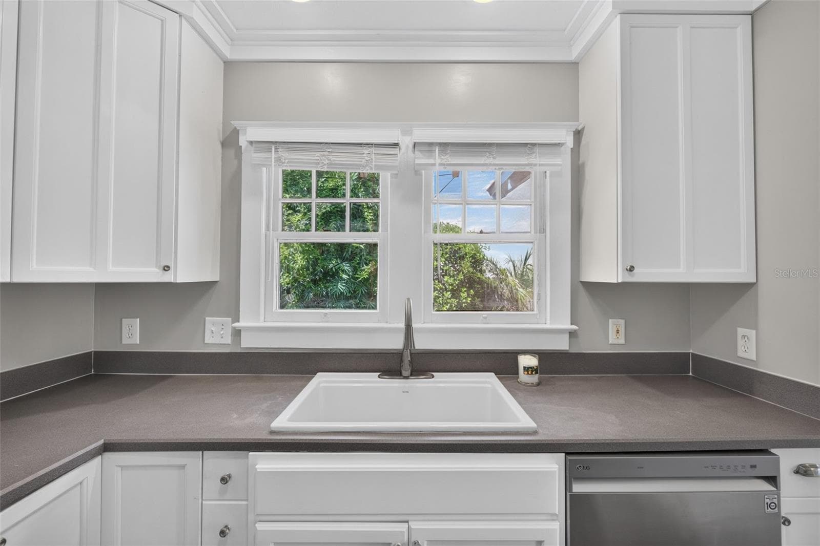 Single Family Residence at 1601 BRYN MAWR ST, ORLANDO, photo 38 of 100