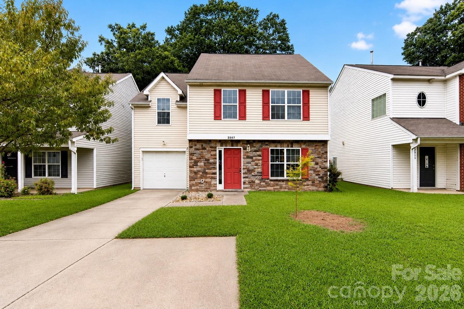 Single Family Residence at 2507 Anna Garrison Road, Charlotte, photo 3 of 40