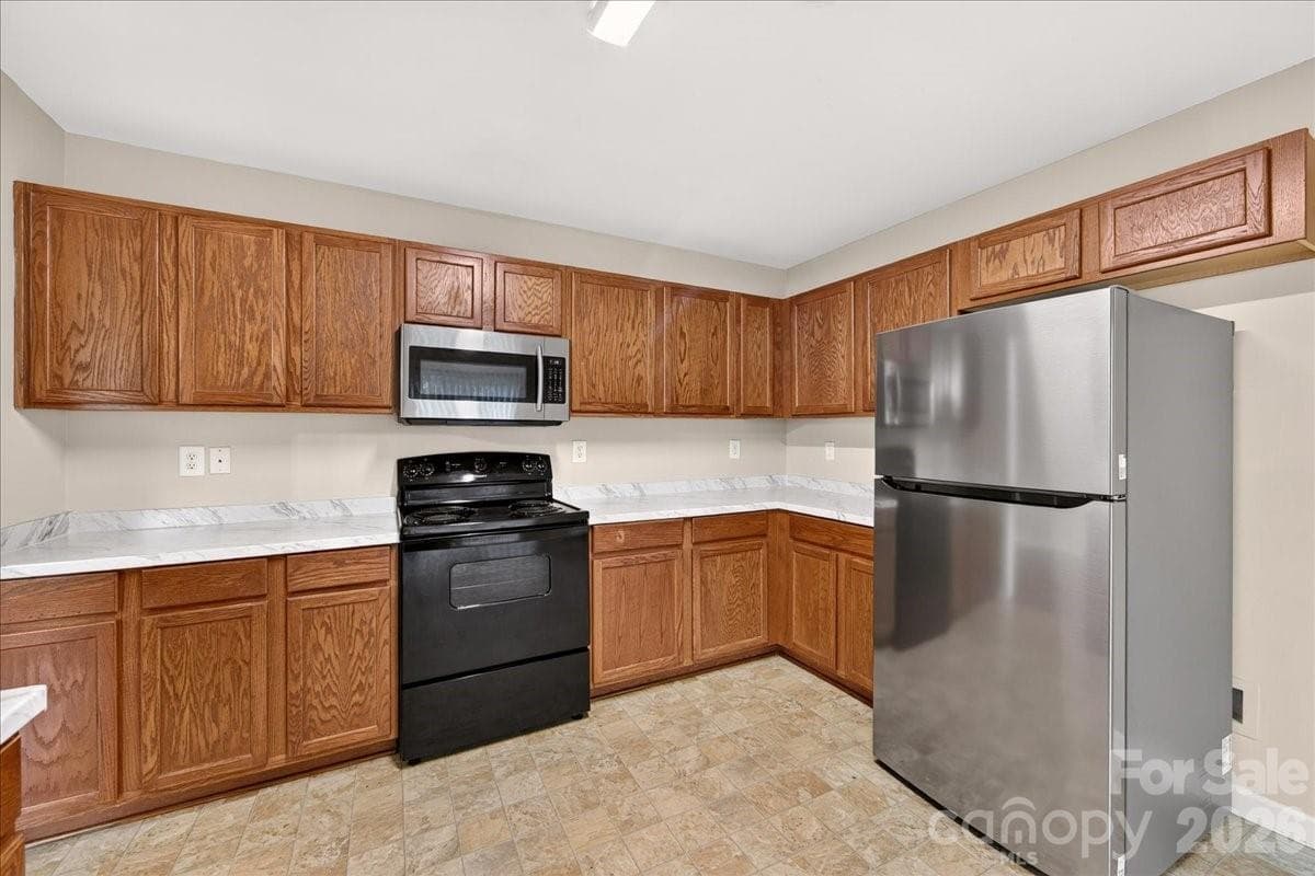 Single Family Residence at 2507 Anna Garrison Road, Charlotte, photo 17 of 40