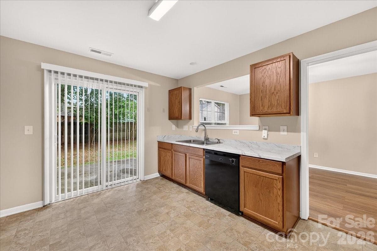Single Family Residence at 2507 Anna Garrison Road, Charlotte, photo 19 of 40