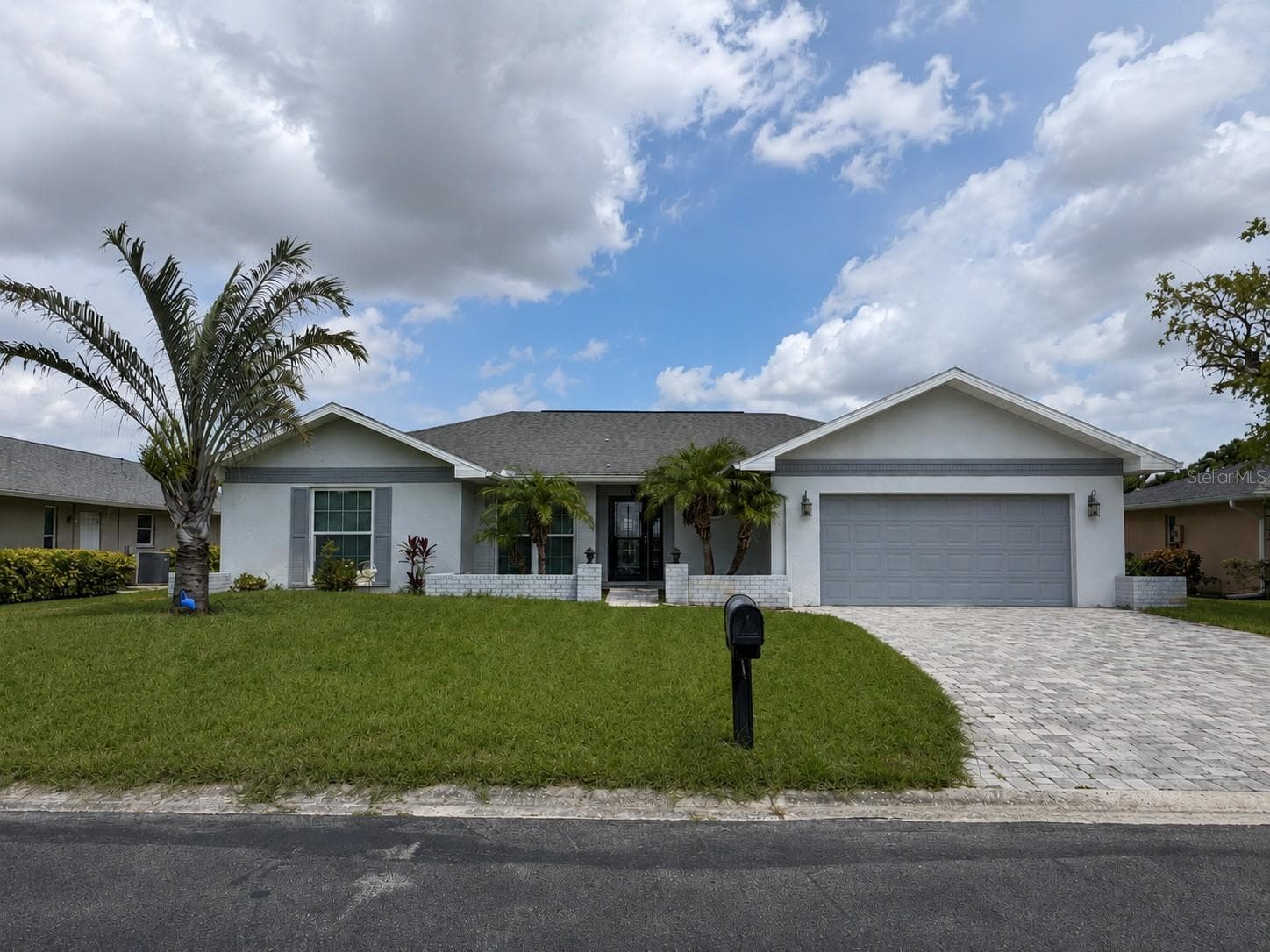 1009 INDIAN HILLS CT