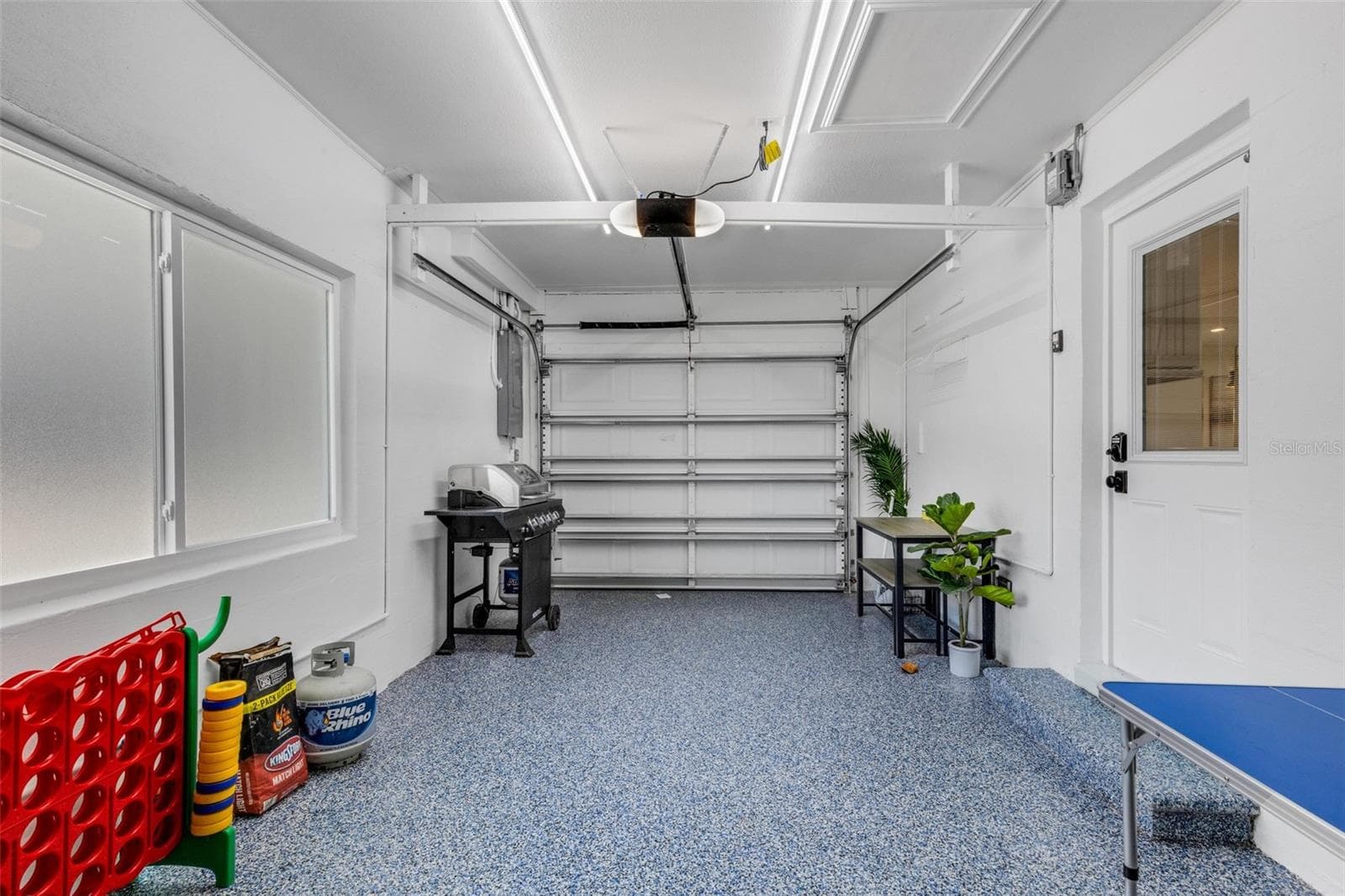Finished garage provides valuable parking, storage and flexible recreation space. - 18317 SUNSET BLVD, REDINGTON SHORES