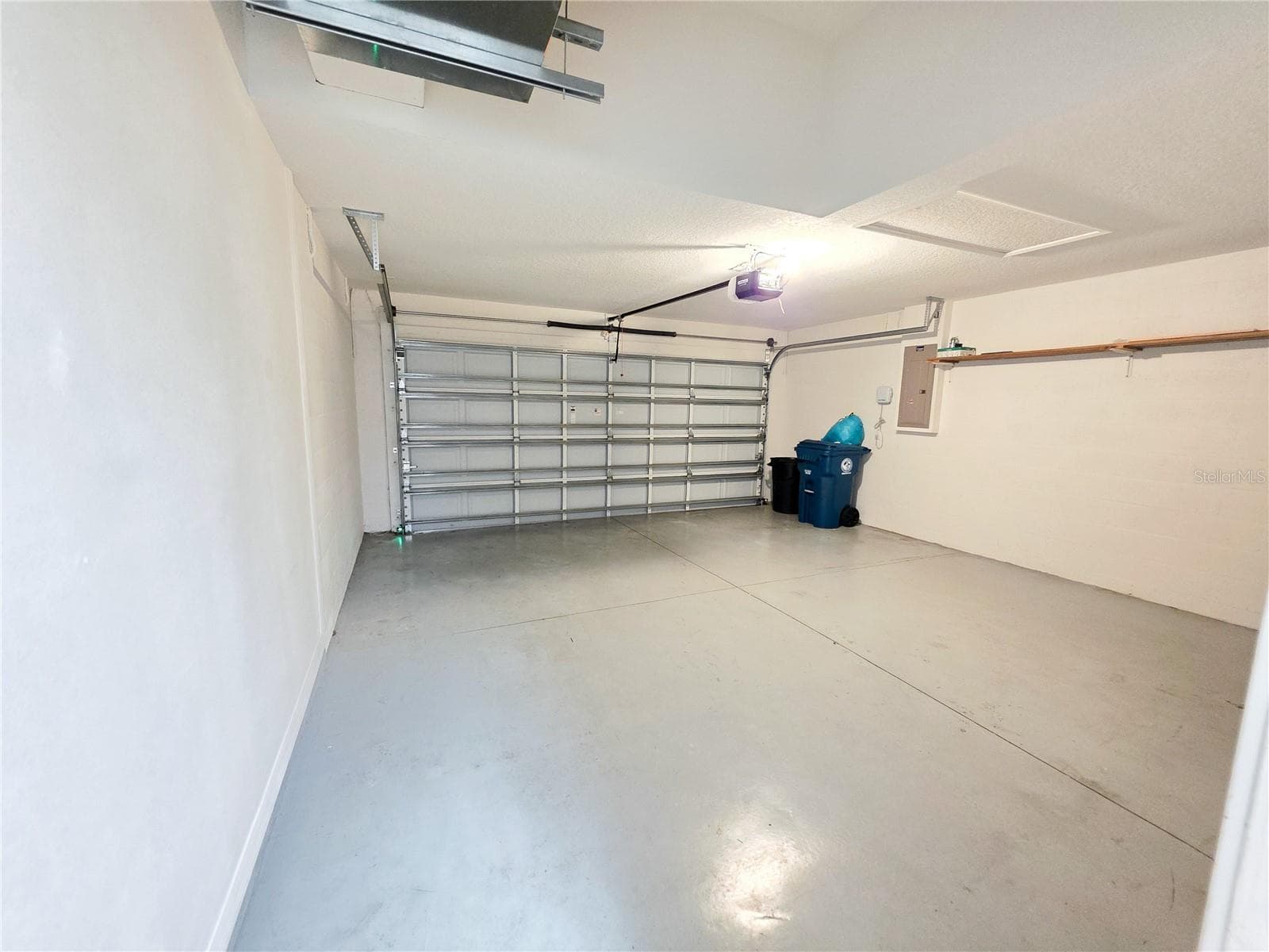 Garage - 3549 BEAUMONT LOOP, SPRING HILL