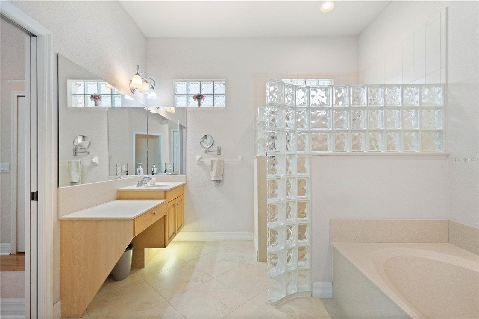 Single Family Residence at 5283 PINE SHADOW LANE, NORTH PORT, photo 20 of 61