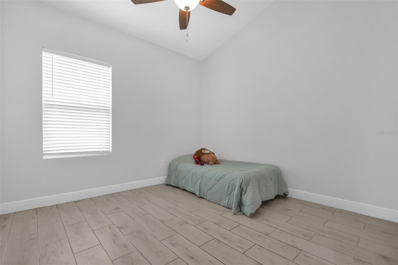 Single Family Residence at 430 W WALTS AVE, DELAND, photo 20 of 29