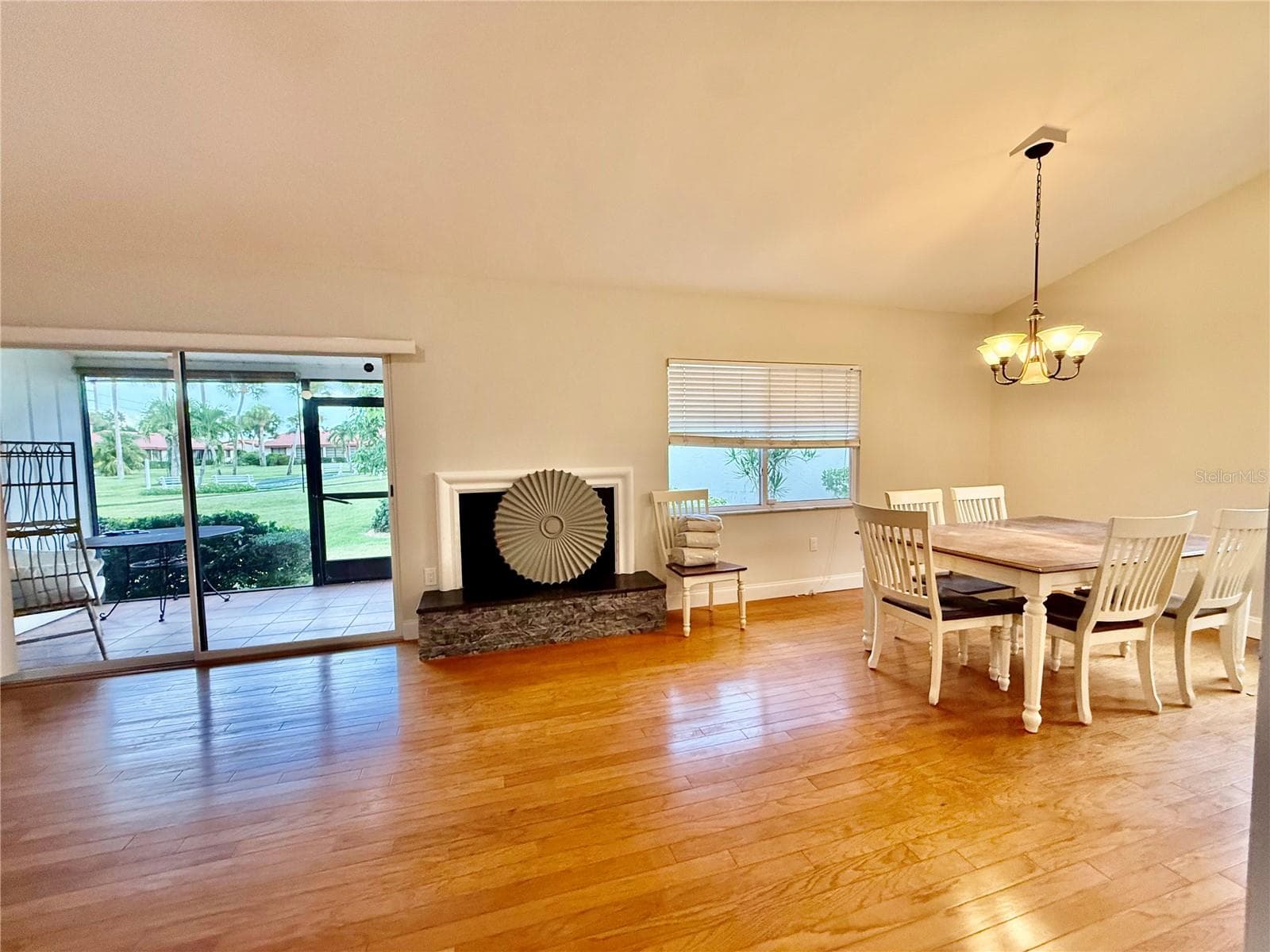 Townhouse at 718 SORRENTO INLET DR #718, NOKOMIS, photo 12 of 37