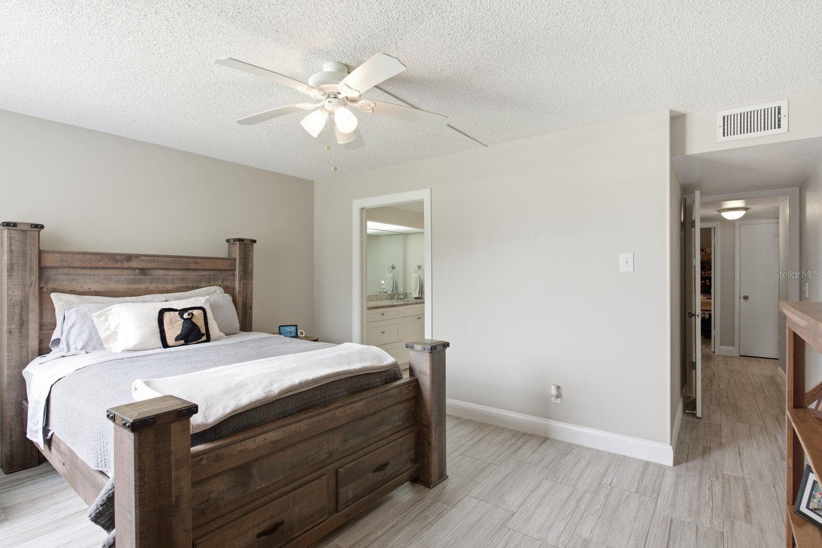 Condominium at 2621 COVE CAY DR #203, CLEARWATER, photo 22 of 44