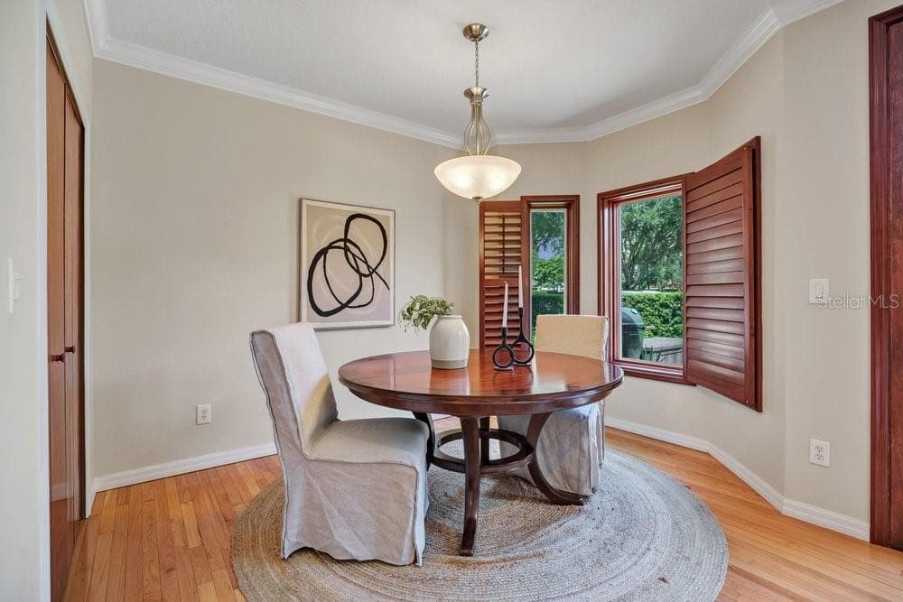 Dining Space in Family Room - 601 WESTMINSTER ST, ORLANDO
