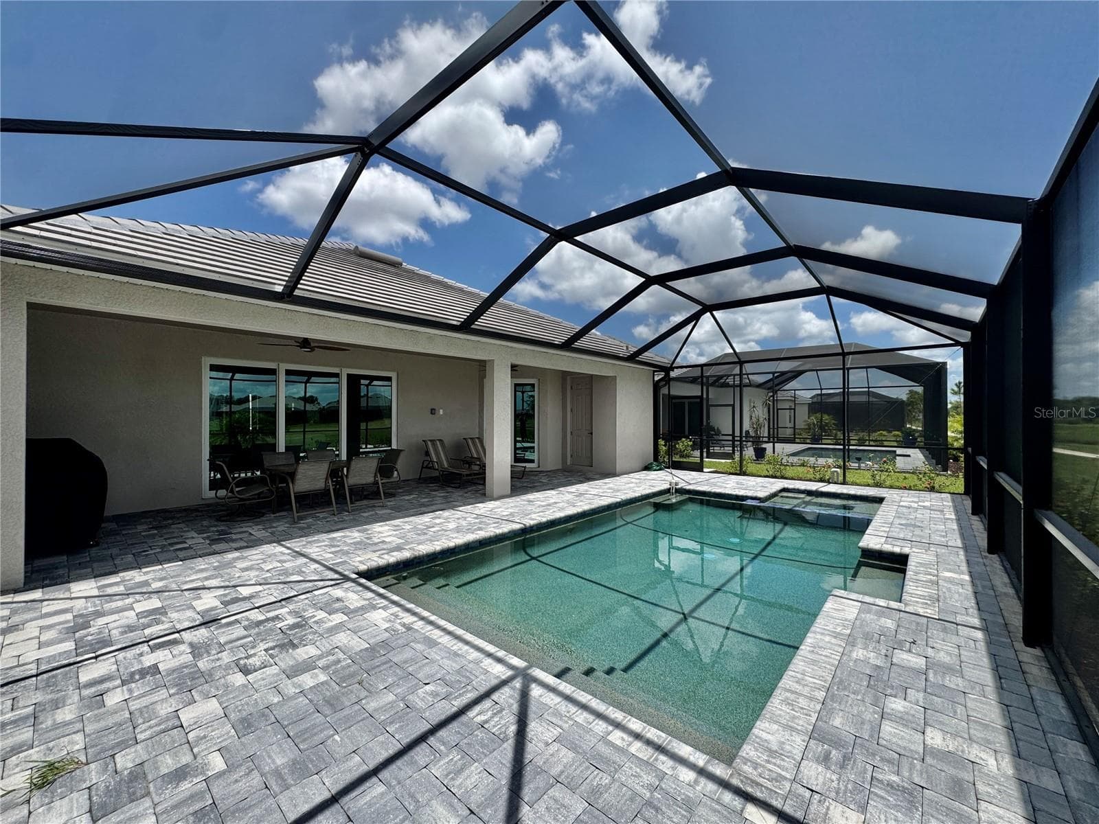 Single Family Residence at 19146 CHERRYSTONE WAY, LAKEWOOD RANCH, photo 12 of 37