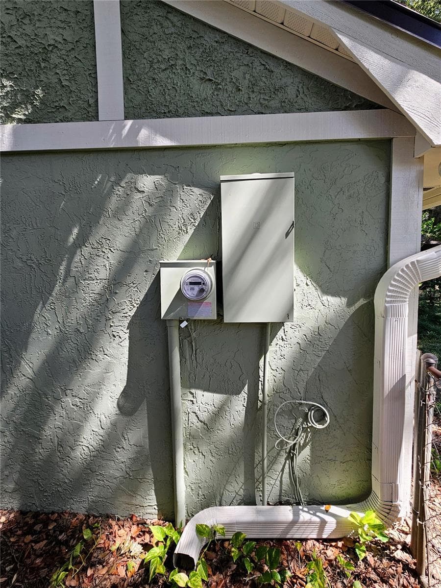 Single Family Residence at 4447 TIDEWATER DR, ORLANDO, photo 7 of 63