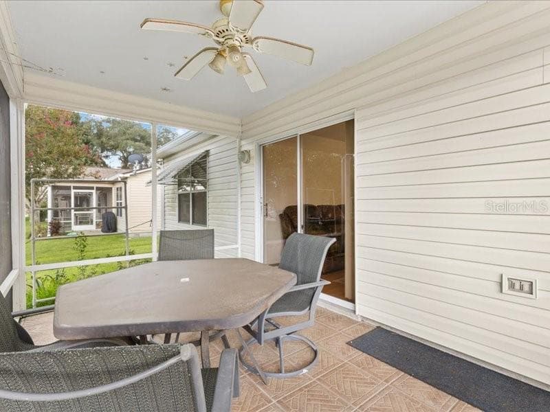 Lanai - 17663 SE 92ND GRANTHAM TER, THE VILLAGES