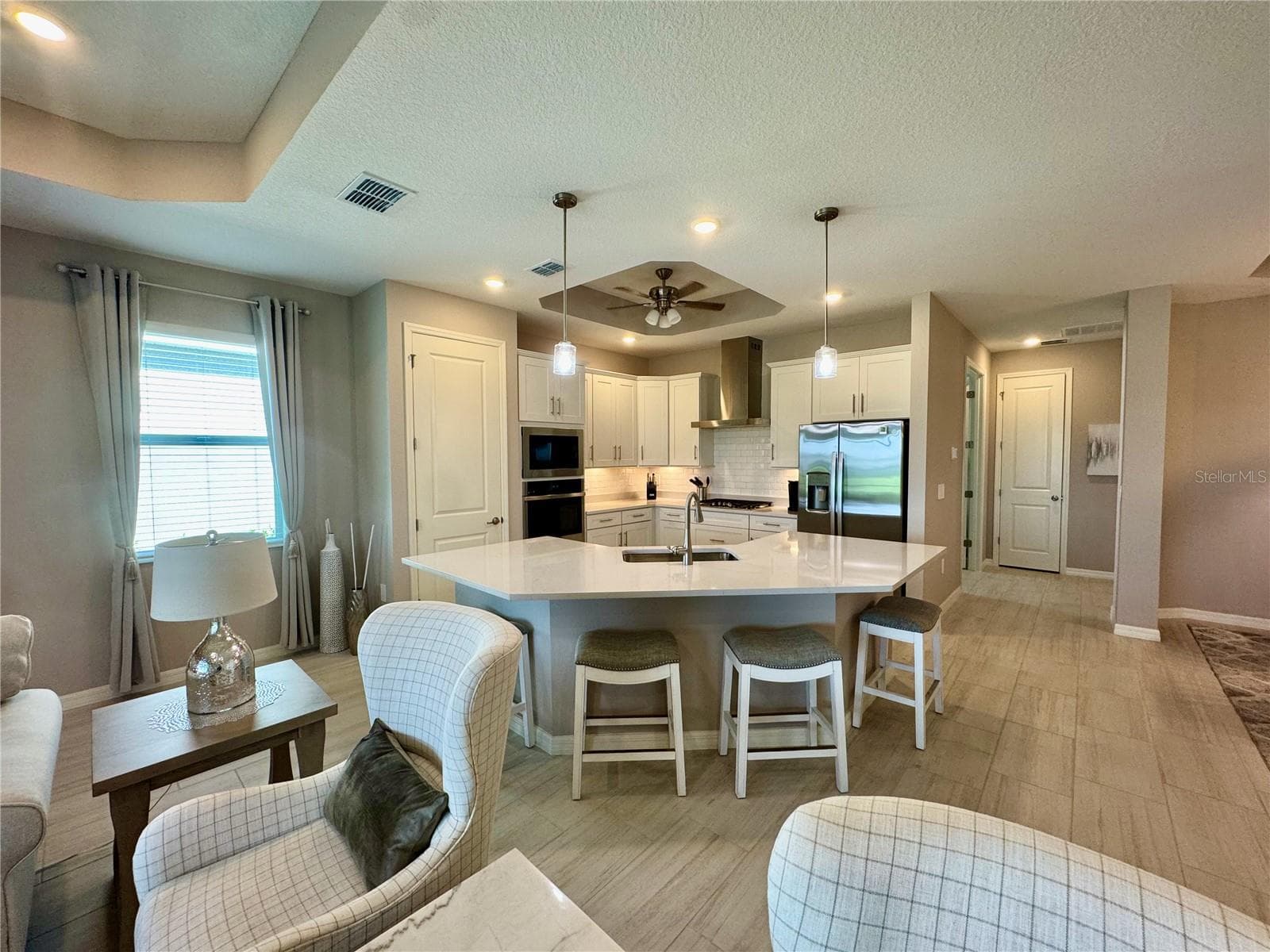 Single Family Residence at 19140 CHERRYSTONE WAY, LAKEWOOD RANCH, photo 3 of 36
