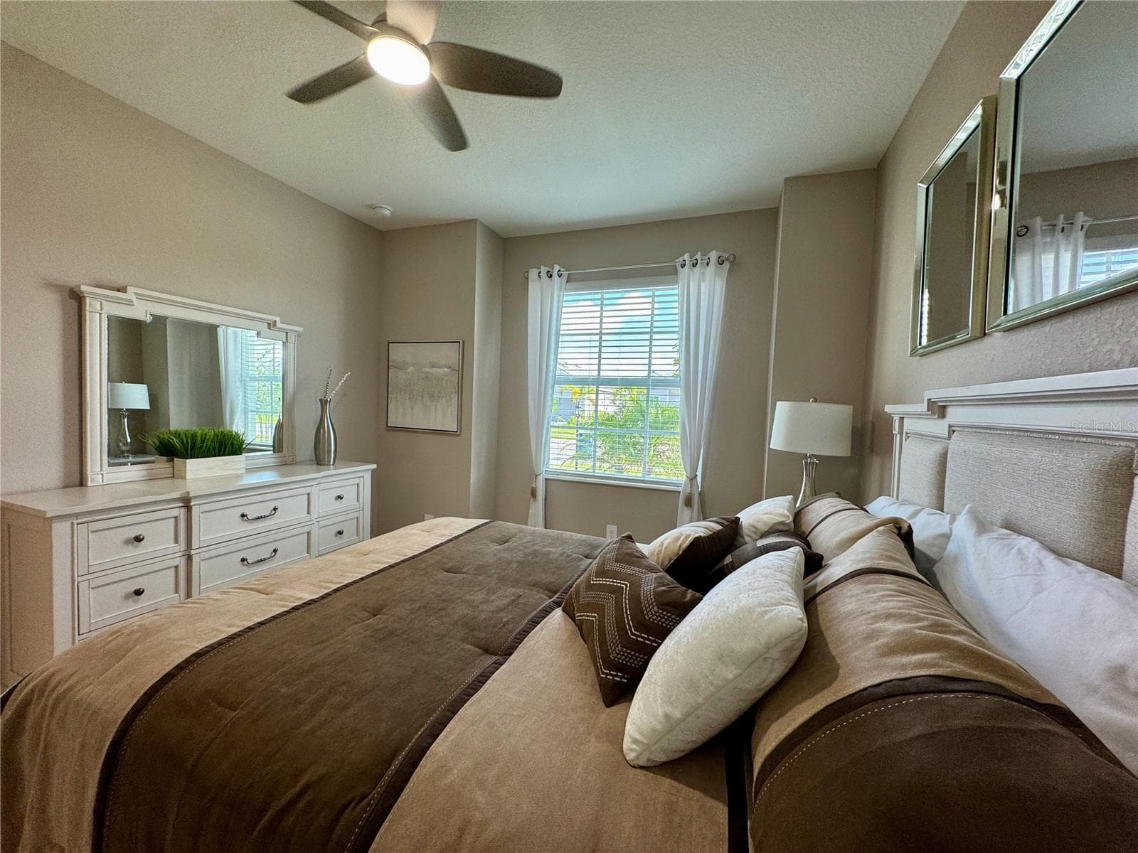 Single Family Residence at 19140 CHERRYSTONE WAY, LAKEWOOD RANCH, photo 14 of 36