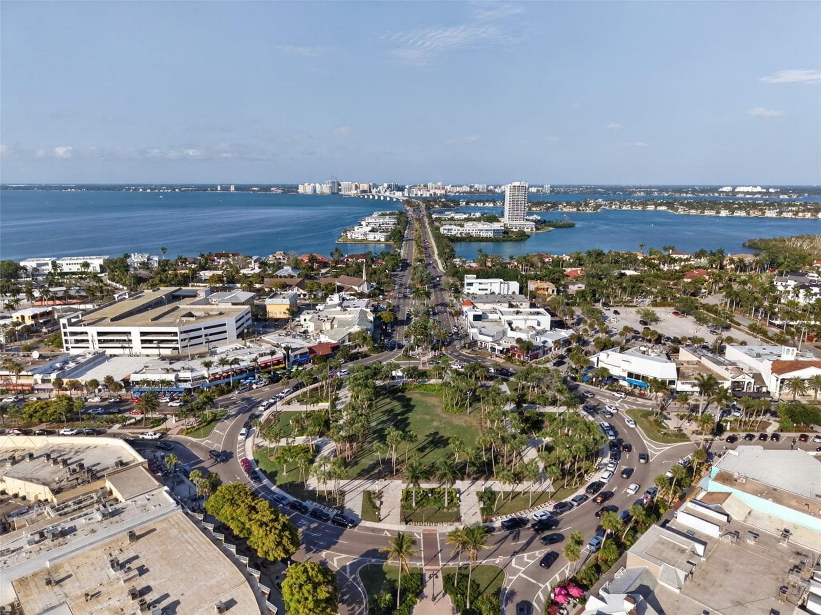 Nearby St Armands Circle - 1841 LAUREL ST, SARASOTA