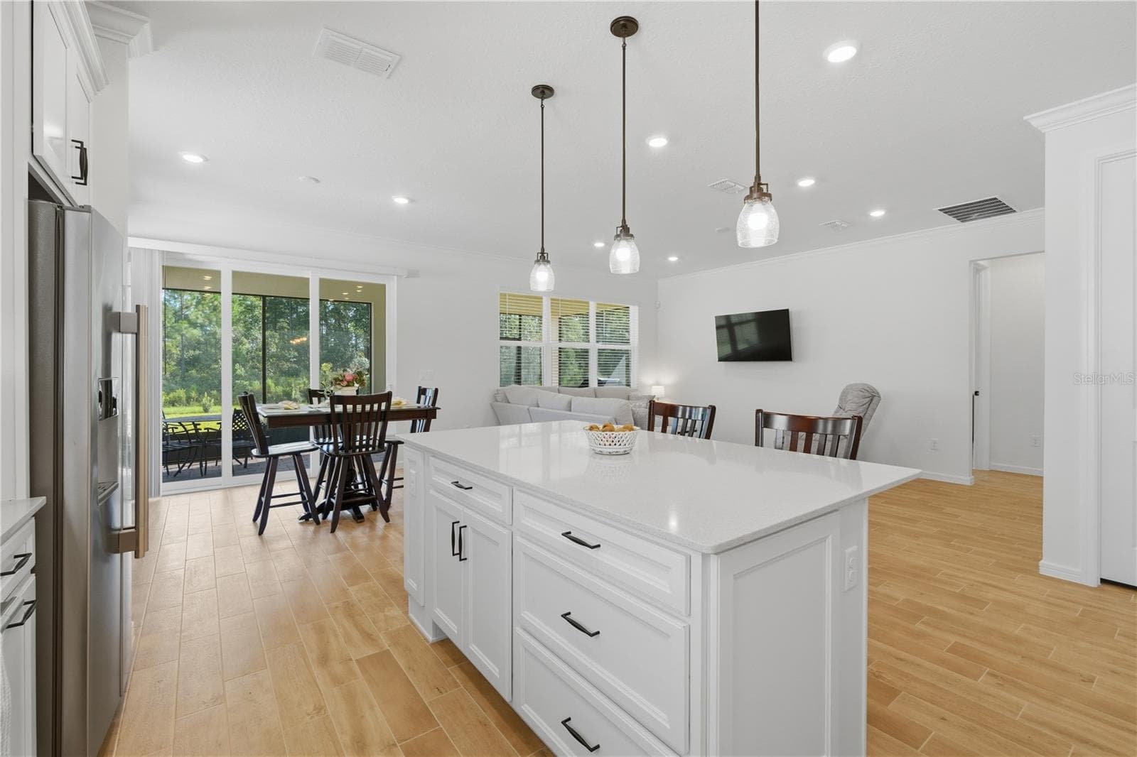 Single Family Residence at 6401 WHITE WILLOW CT, ST CLOUD, photo 11 of 53