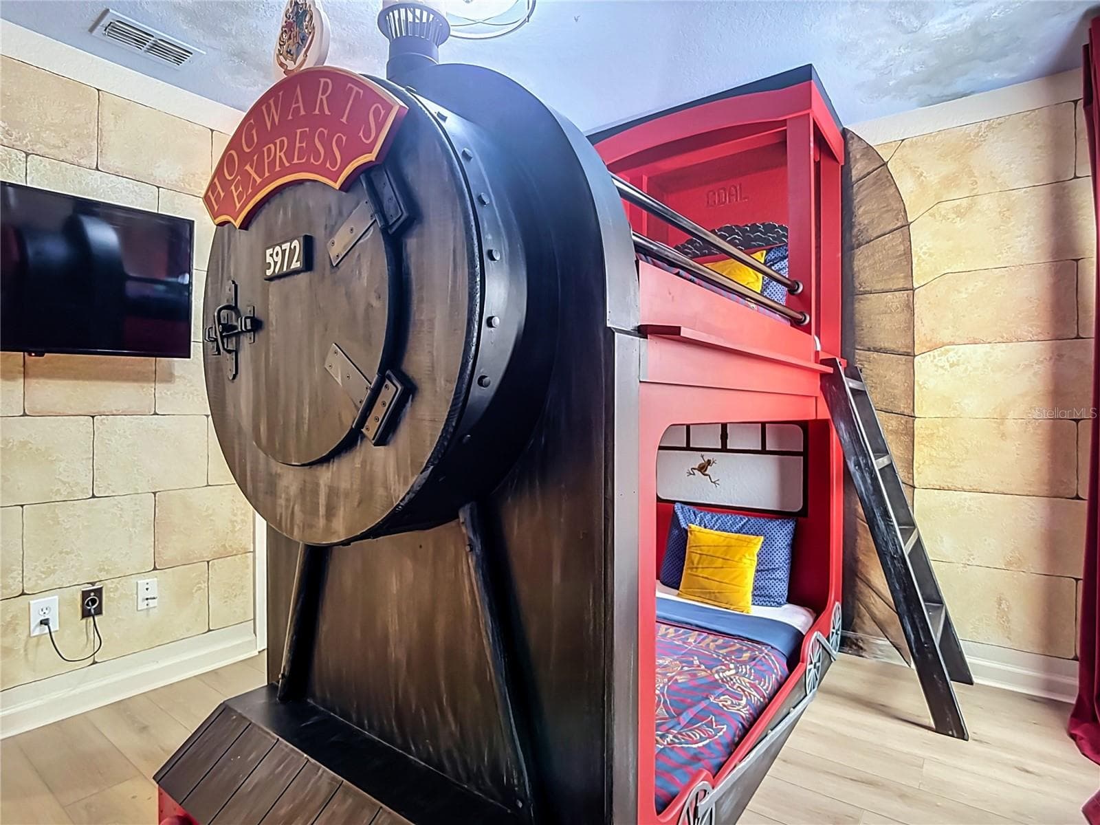Immersive Harry Potter décor creates a magical guest experience. - 7742 COMROW ST, KISSIMMEE