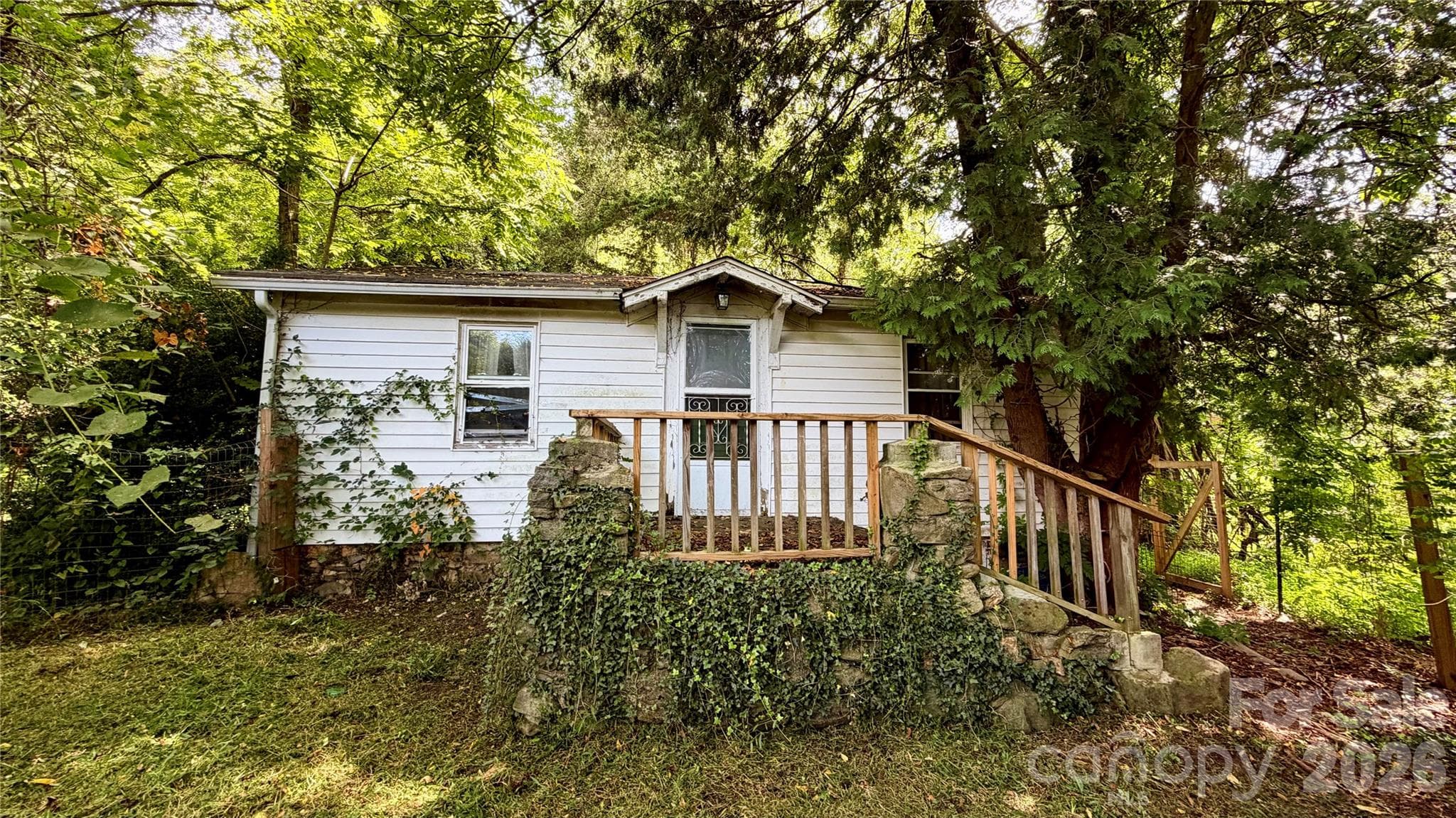 Single Family Residence at Asheville, photo 4 of 16
