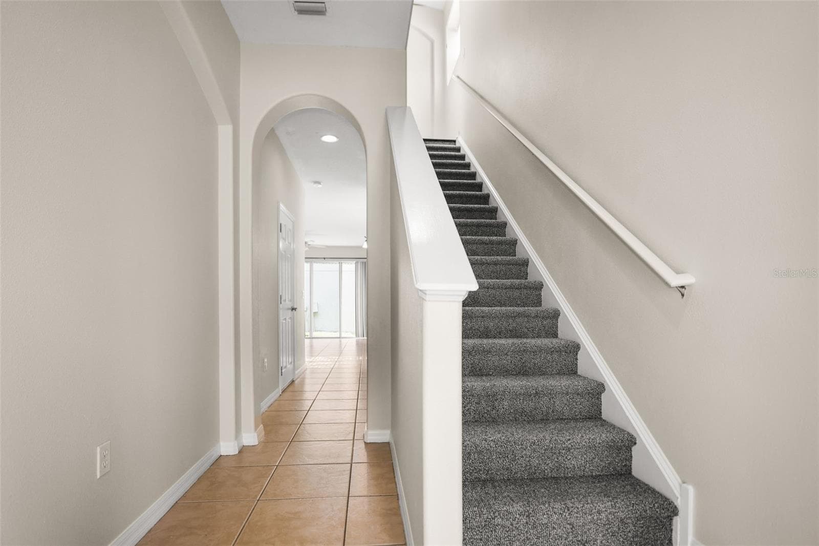 Townhouse at 1516 TALISKER DR, CLEARWATER, photo 2 of 23