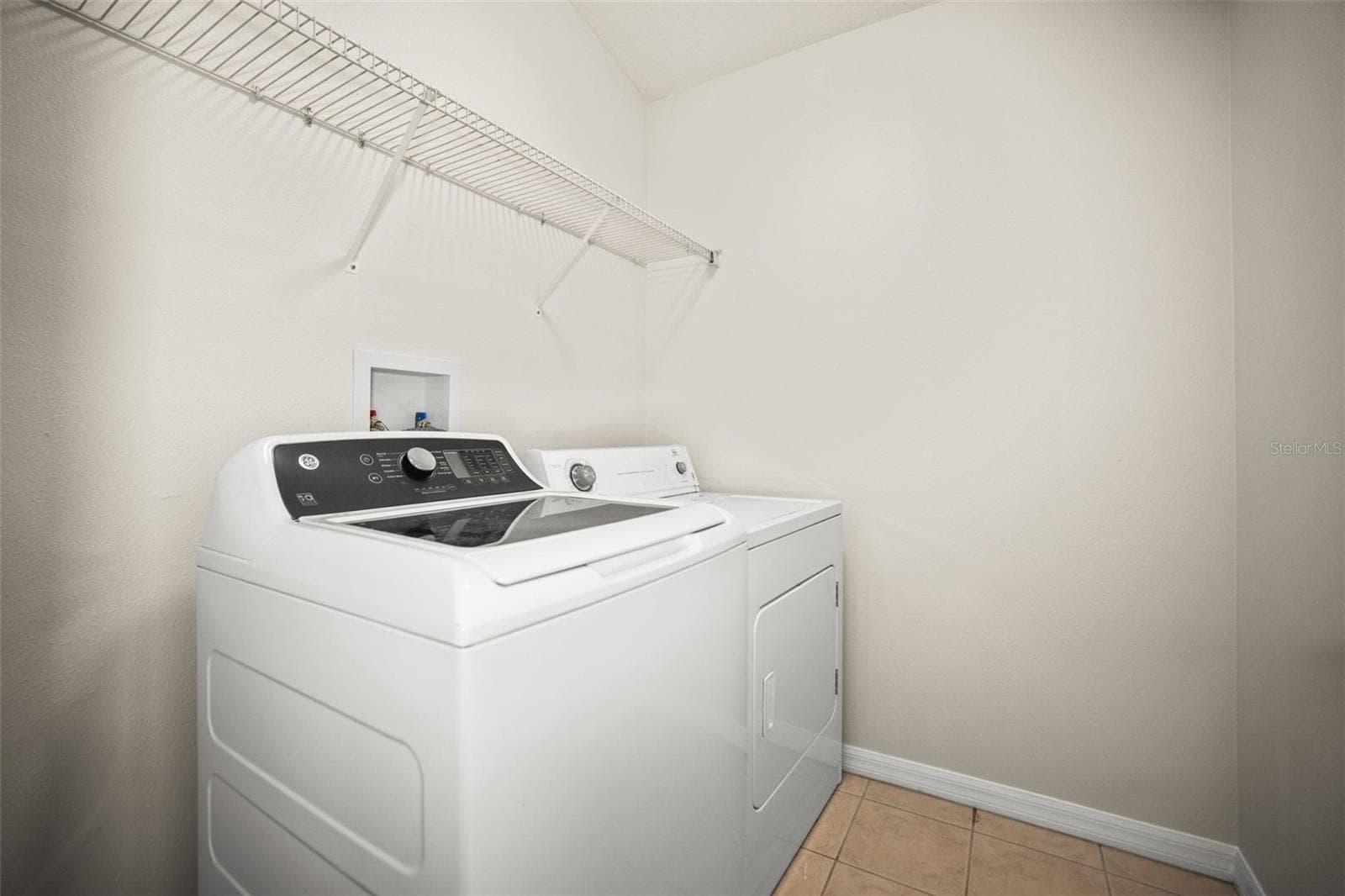 convenient inside laundry! - 1516 TALISKER DR, CLEARWATER