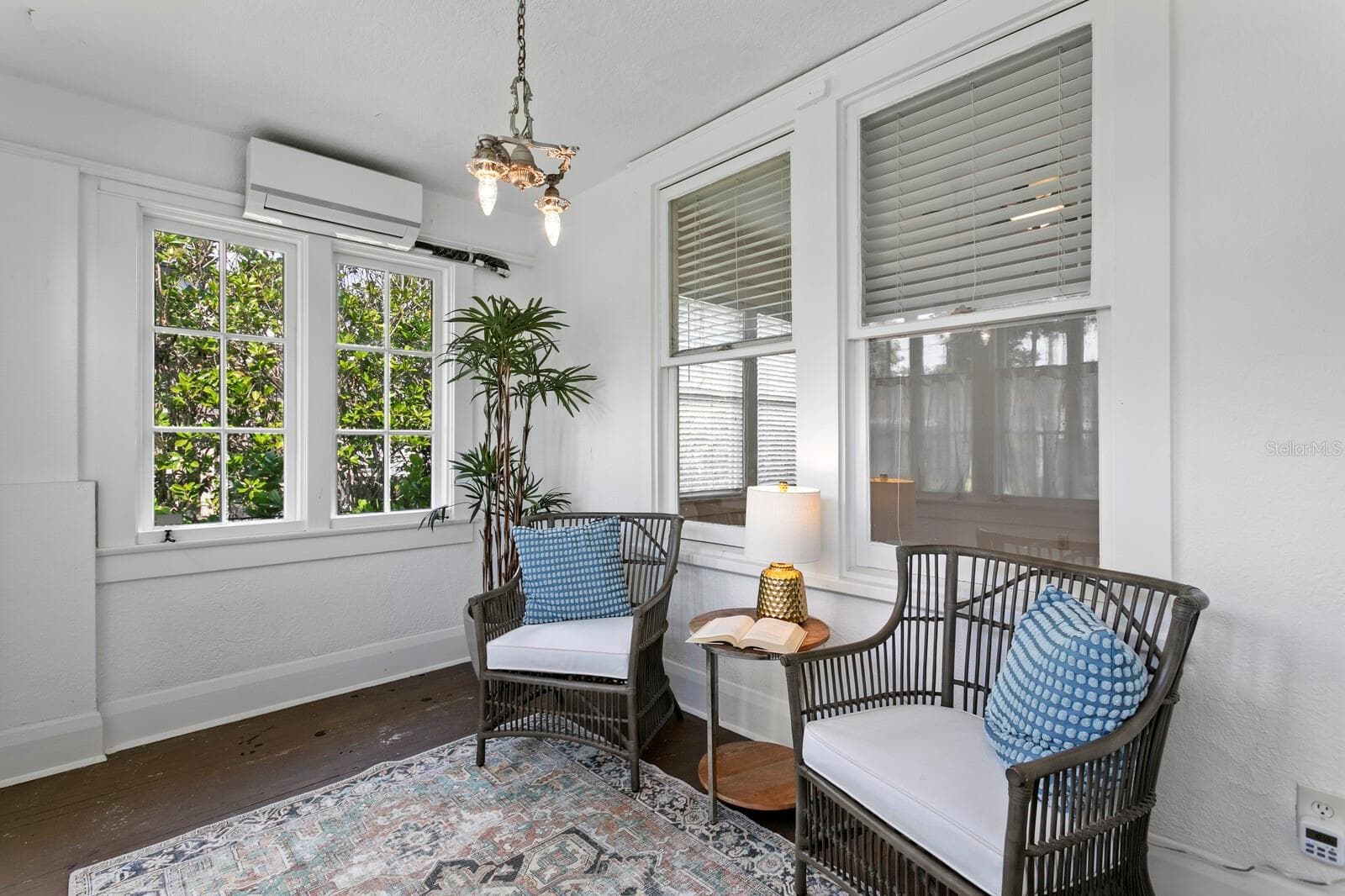 INSIDE FRONT 'FLORIDA ROOM' - 705 W WEST ST, TAMPA