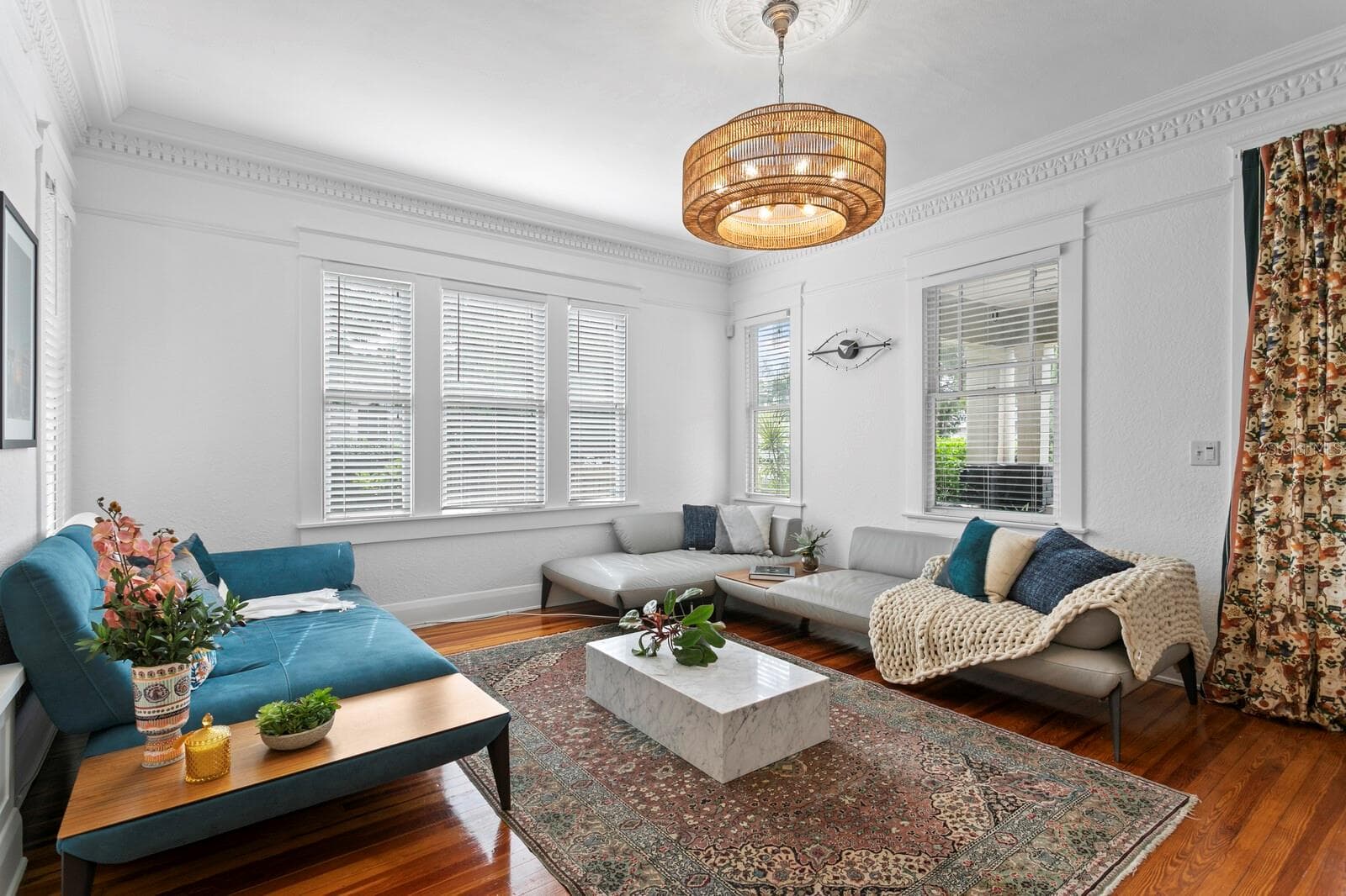LIVING ROOM - 705 W WEST ST, TAMPA