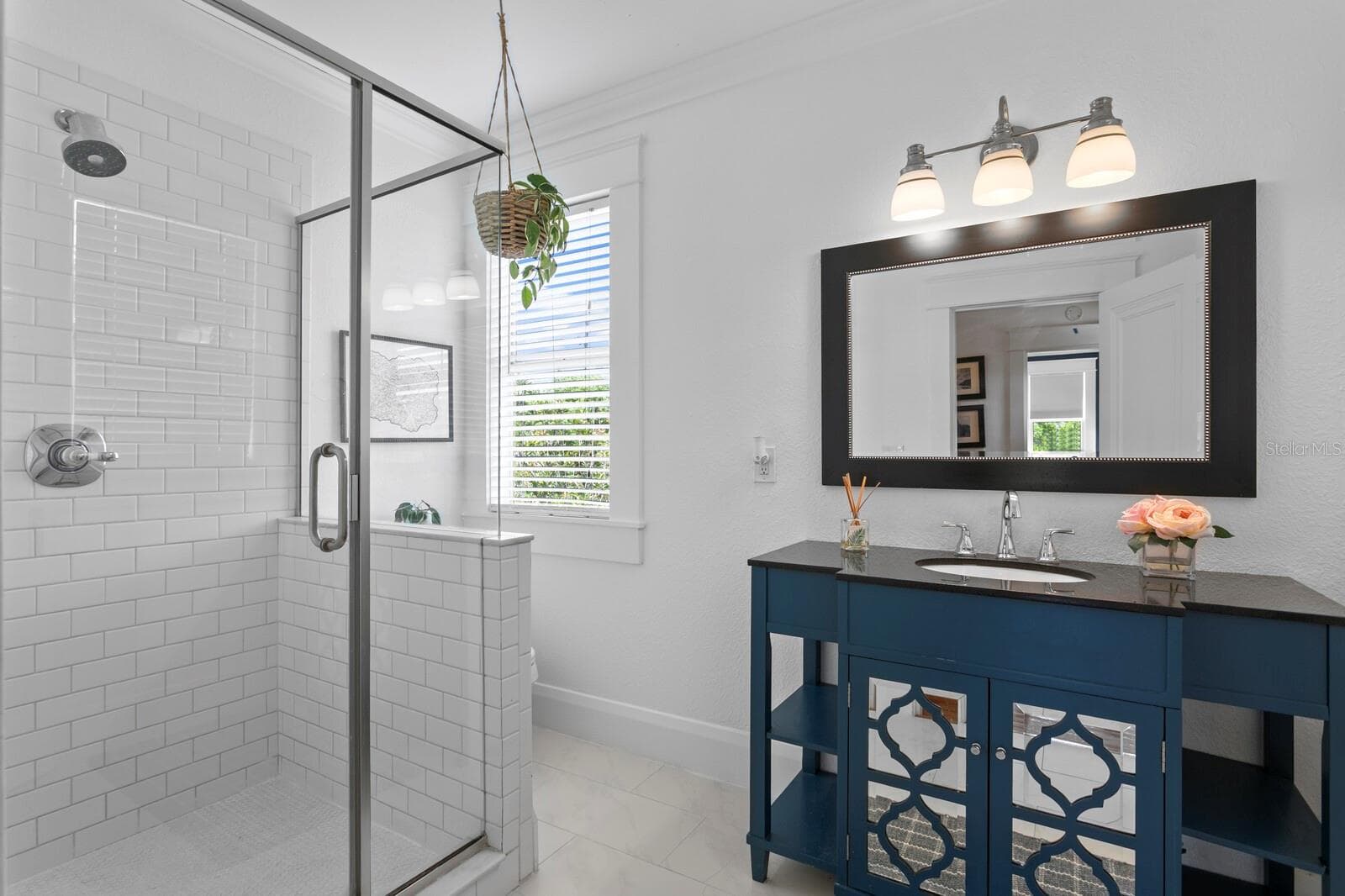 UPSTAIRS BATHROOM - 705 W WEST ST, TAMPA