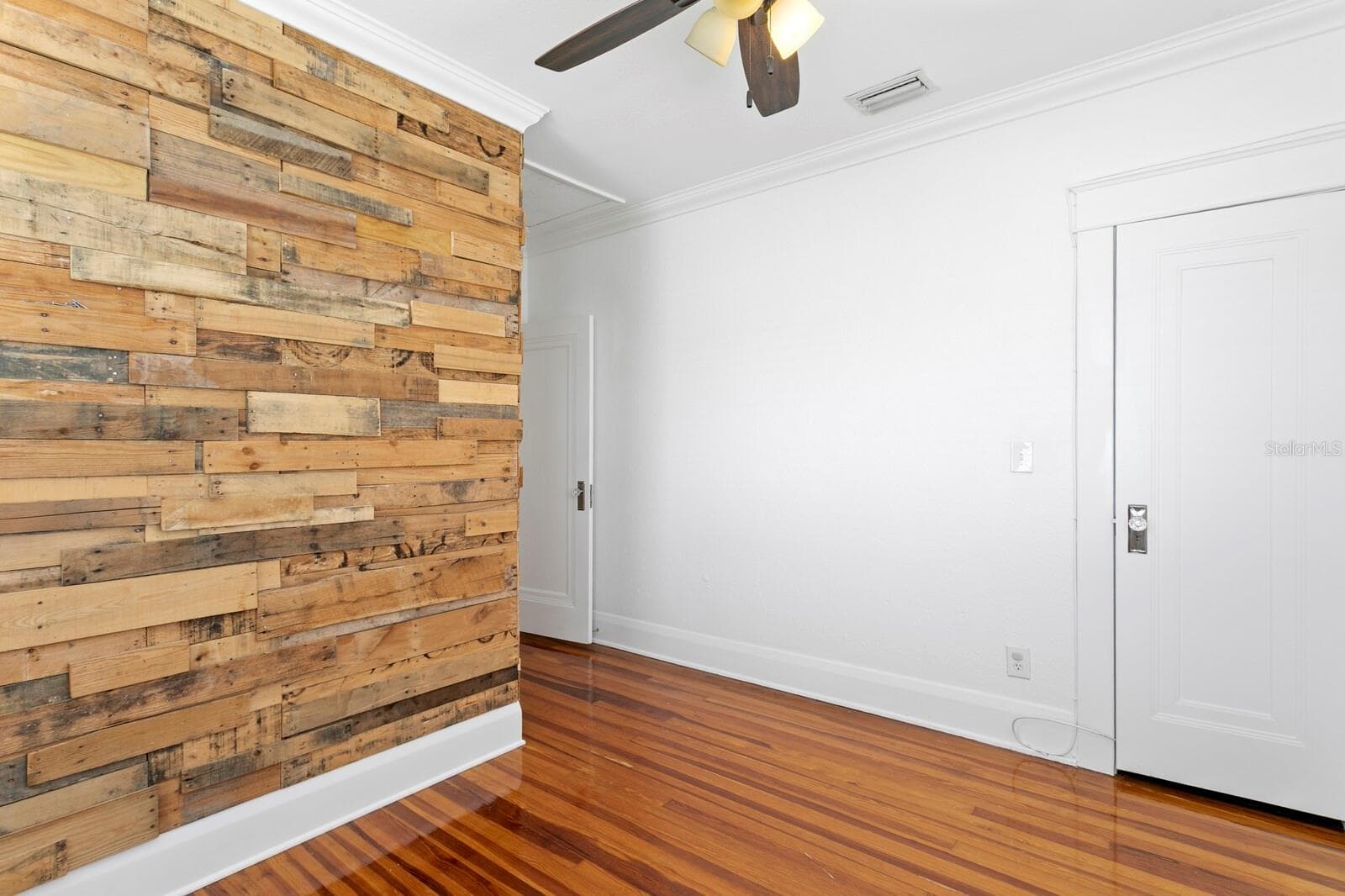 UPSTAIRS BEDROOM, W/CLOSET - 705 W WEST ST, TAMPA