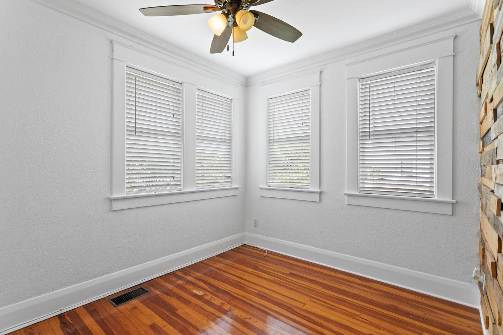 UPSTAIRS BEDROOM - 705 W WEST ST, TAMPA
