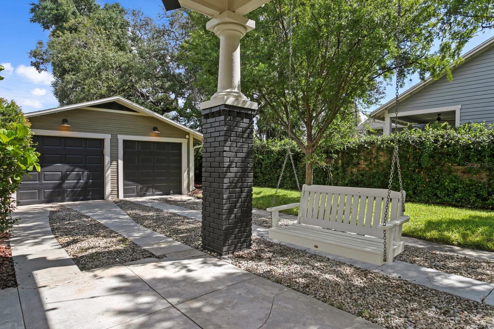 DRIVEWAY WITH GARAGE - 705 W WEST ST, TAMPA