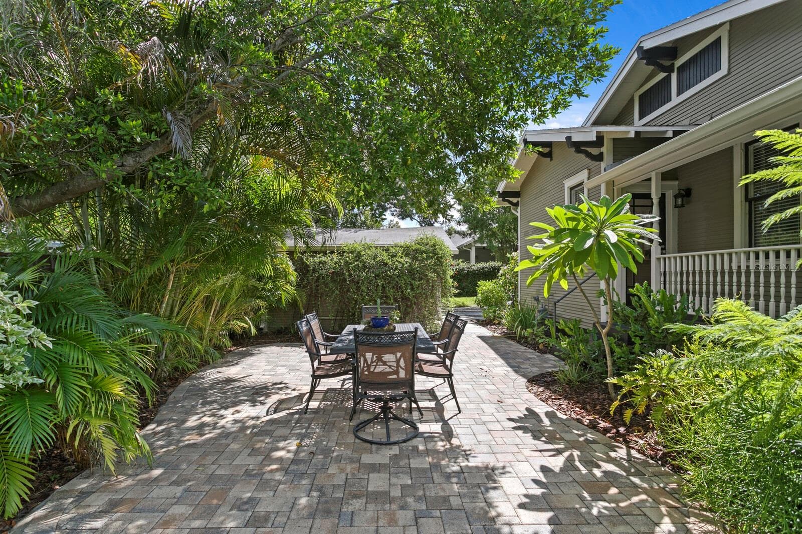 OUTDOOR SEATING AREA - 705 W WEST ST, TAMPA