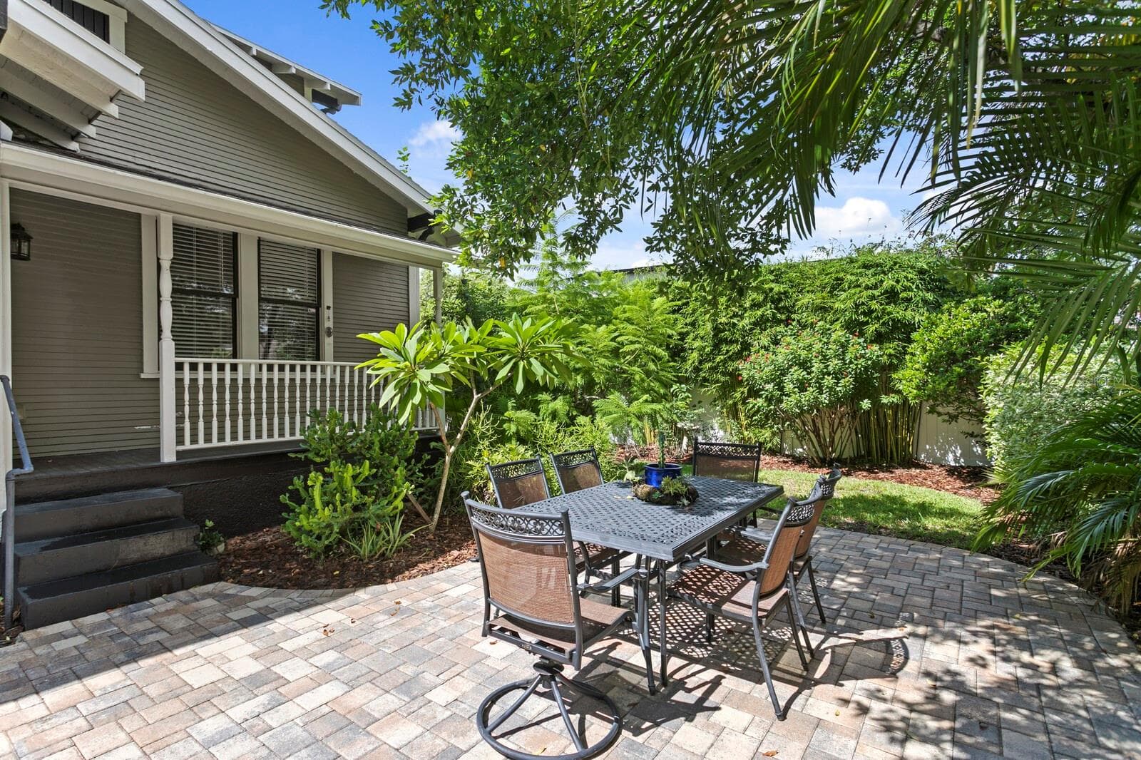OUTDOOR SEATING AREA - 705 W WEST ST, TAMPA