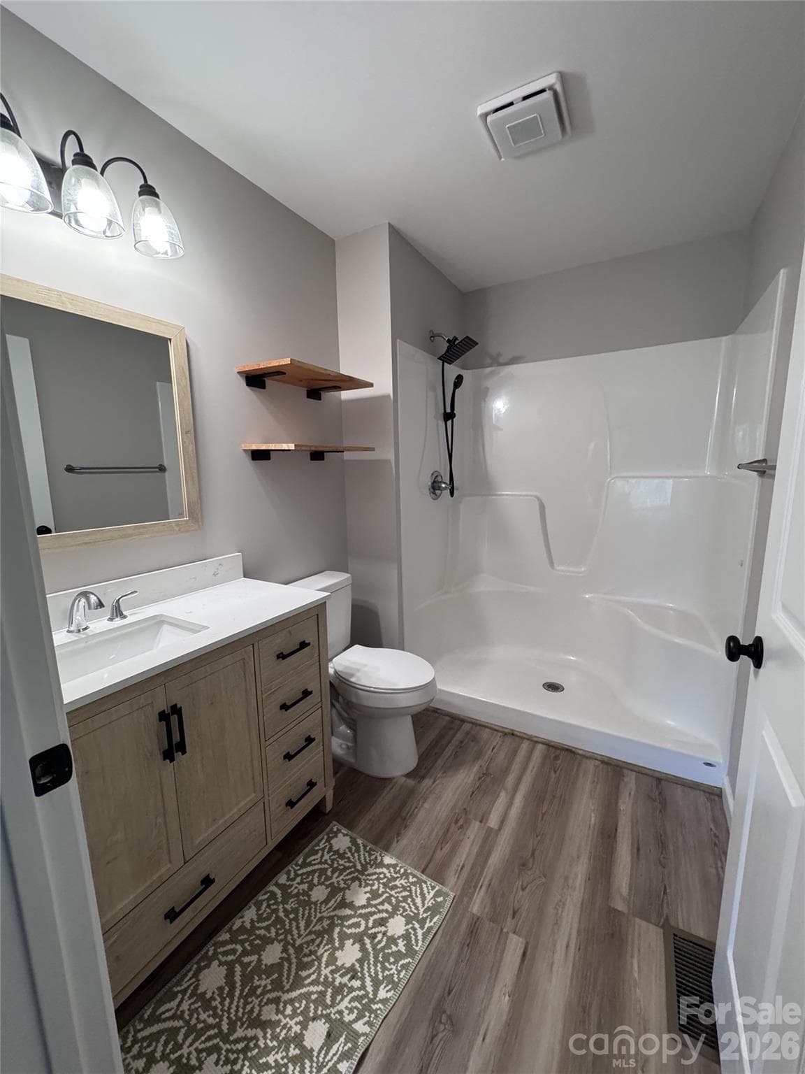 Primary Bath - 3535 High West Drive, Lenoir