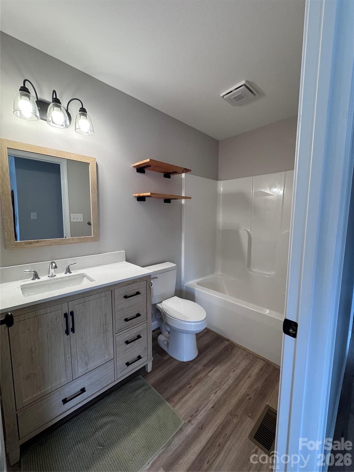 Main Bath - 3535 High West Drive, Lenoir