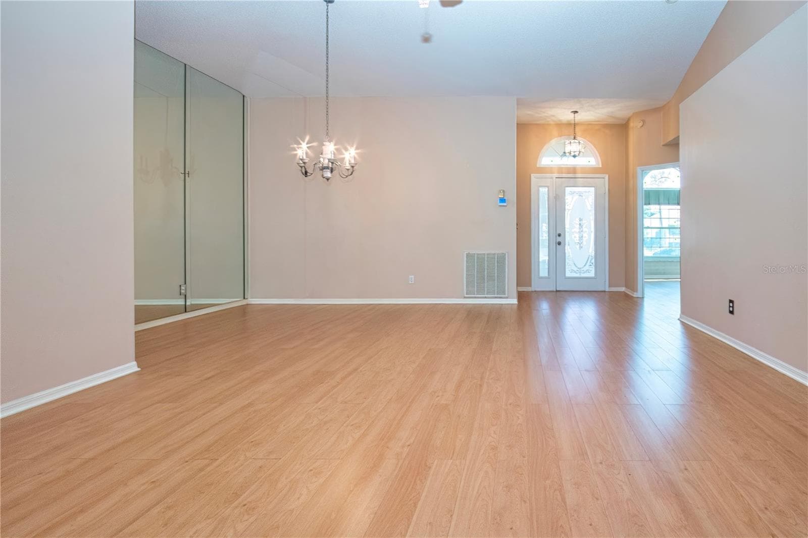 Single Family Residence at 2424 E DEL WEBB BLVD, SUN CITY CENTER, photo 17 of 62