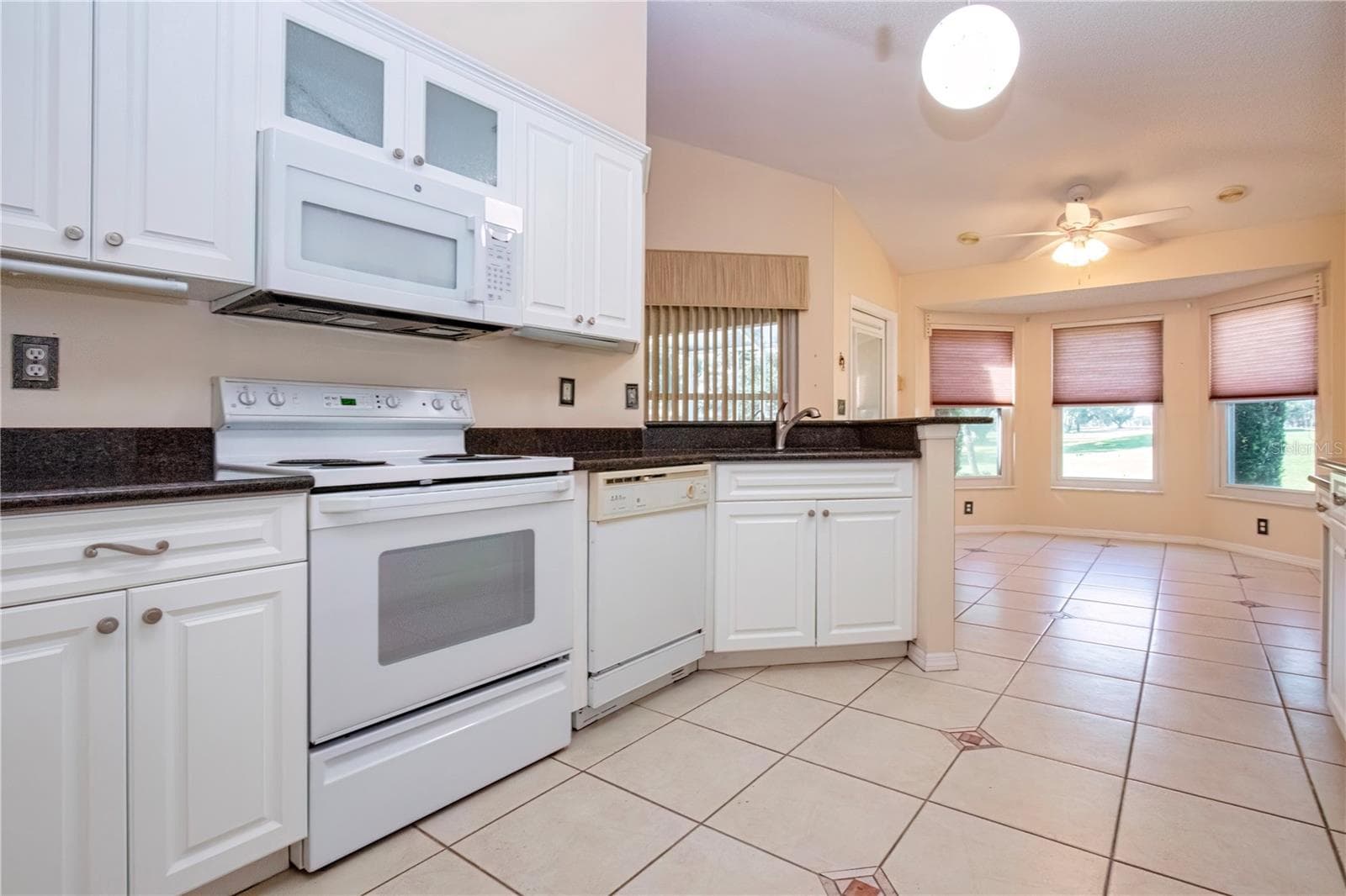 Single Family Residence at 2424 E DEL WEBB BLVD, SUN CITY CENTER, photo 29 of 62