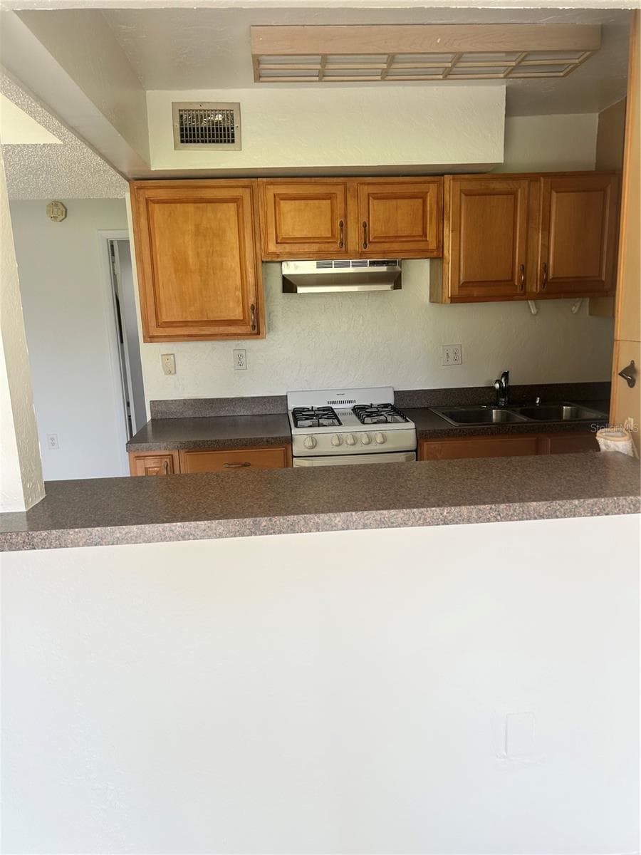 Condominium at 9950 62ND TER N #112, ST PETERSBURG, photo 17 of 22