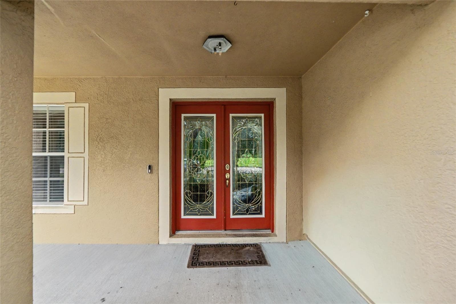 Single Family Residence at 15110 HERONGLEN DR, LITHIA, photo 3 of 31
