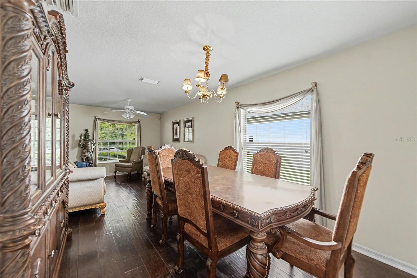 Single Family Residence at 15110 HERONGLEN DR, LITHIA, photo 6 of 31