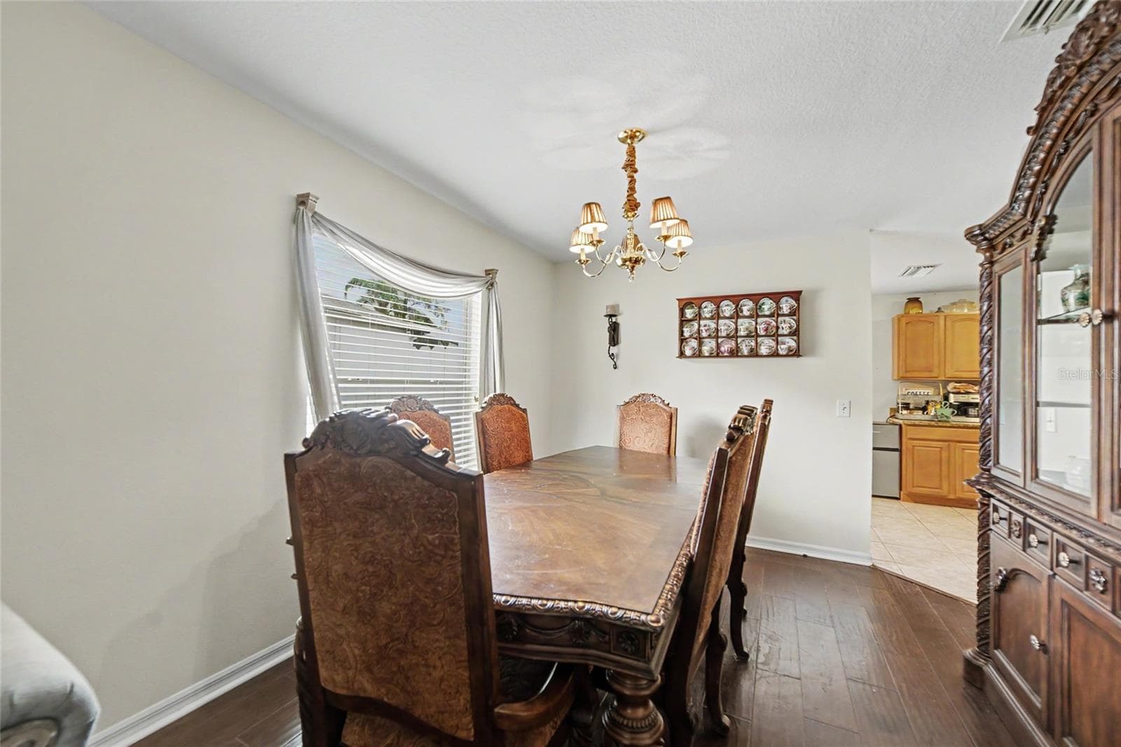 Single Family Residence at 15110 HERONGLEN DR, LITHIA, photo 7 of 31