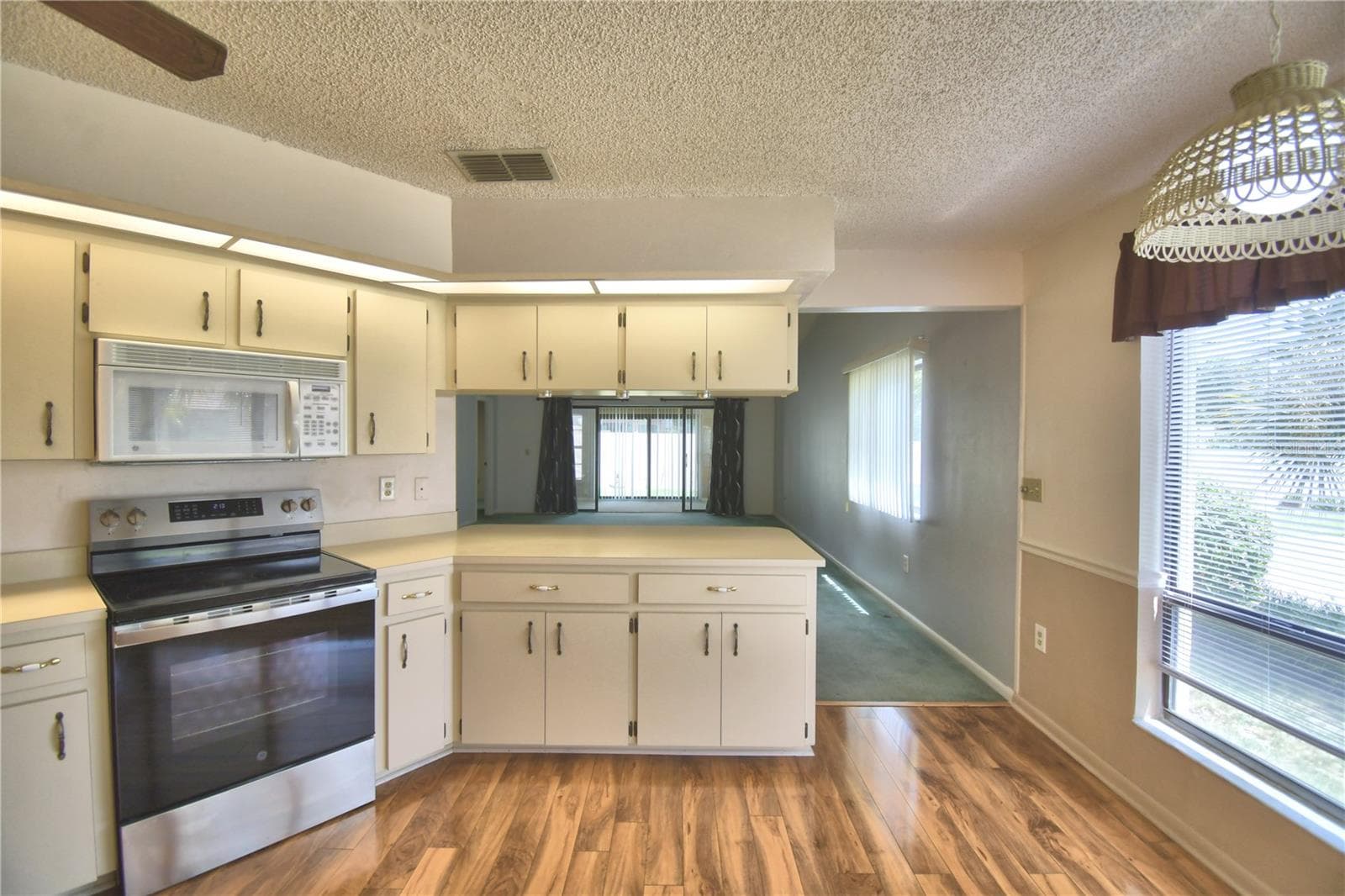 Single Family Residence at 4408 GLENNS LNDG, WINTER HAVEN, photo 13 of 47