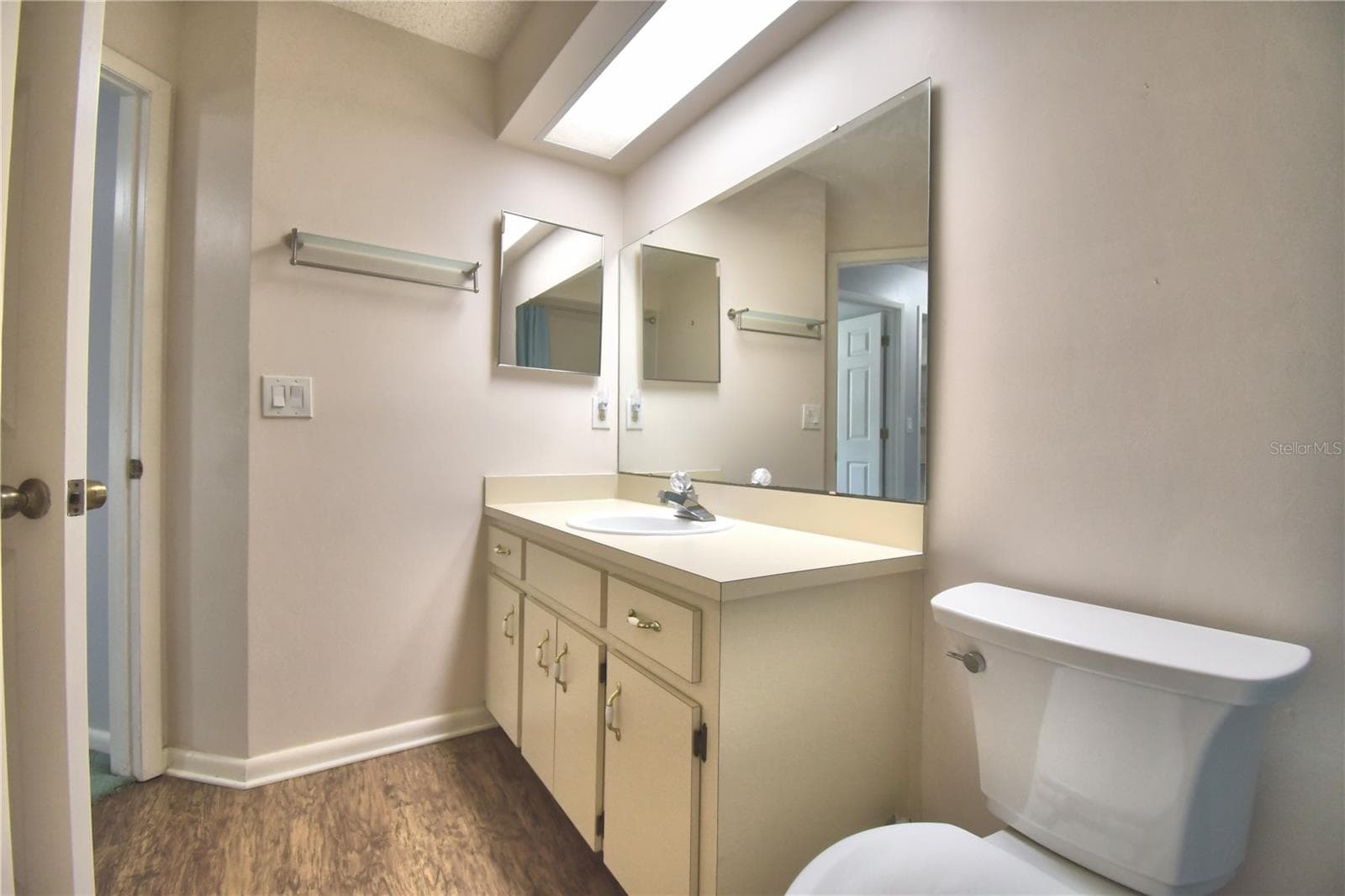 Hall Bath - 4408 GLENNS LNDG, WINTER HAVEN