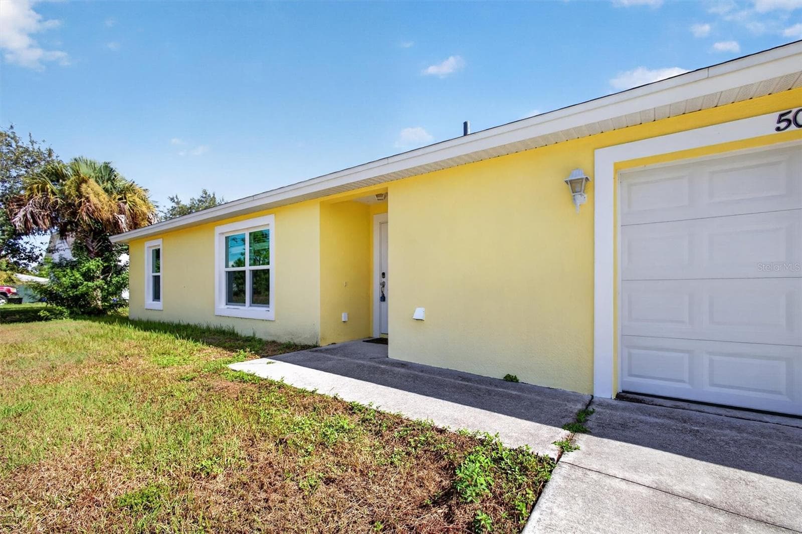 Single Family Residence at 5008 S OBISPO CIR, LABELLE, photo 4 of 36