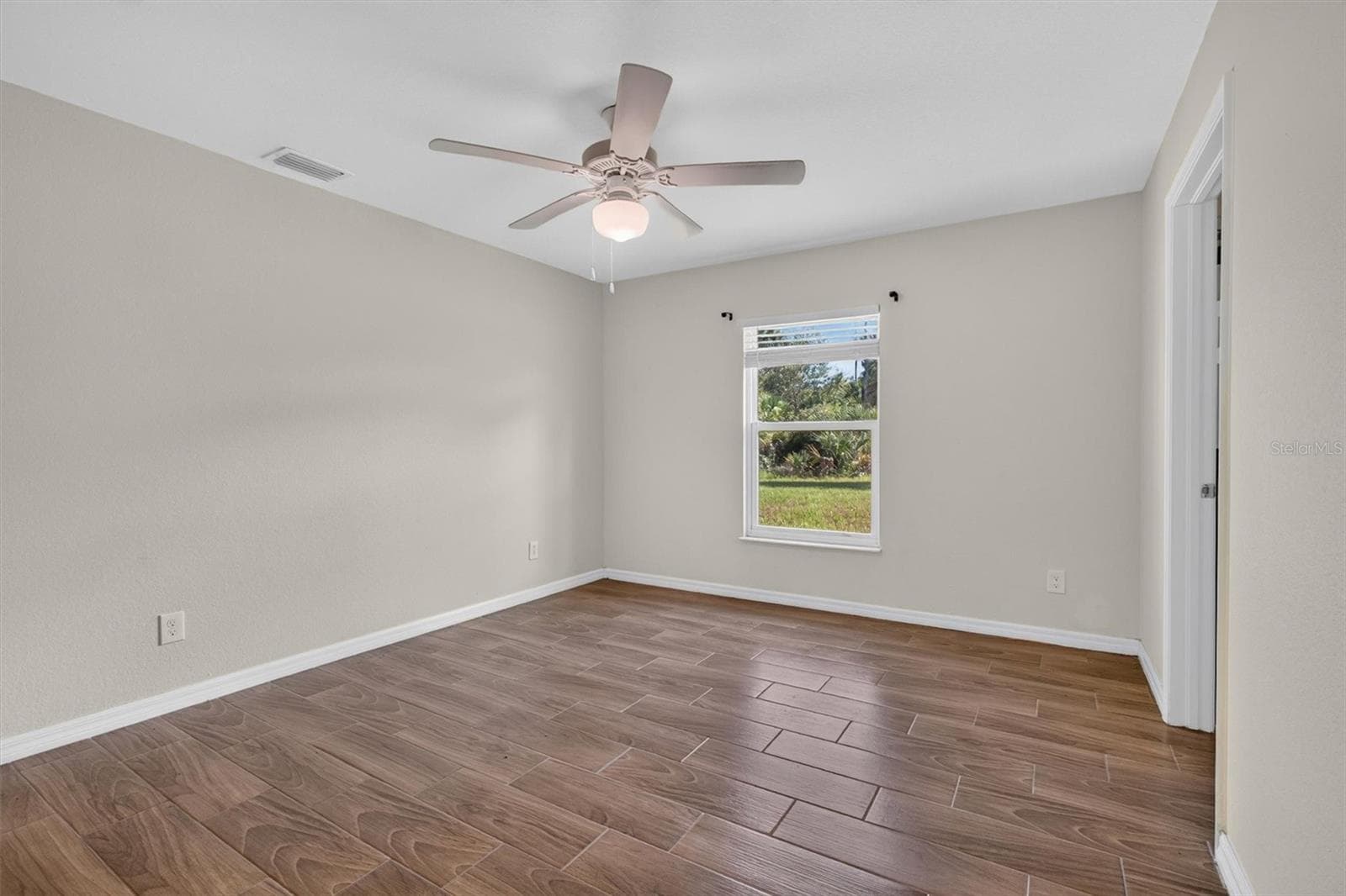 Single Family Residence at 5008 S OBISPO CIR, LABELLE, photo 18 of 36
