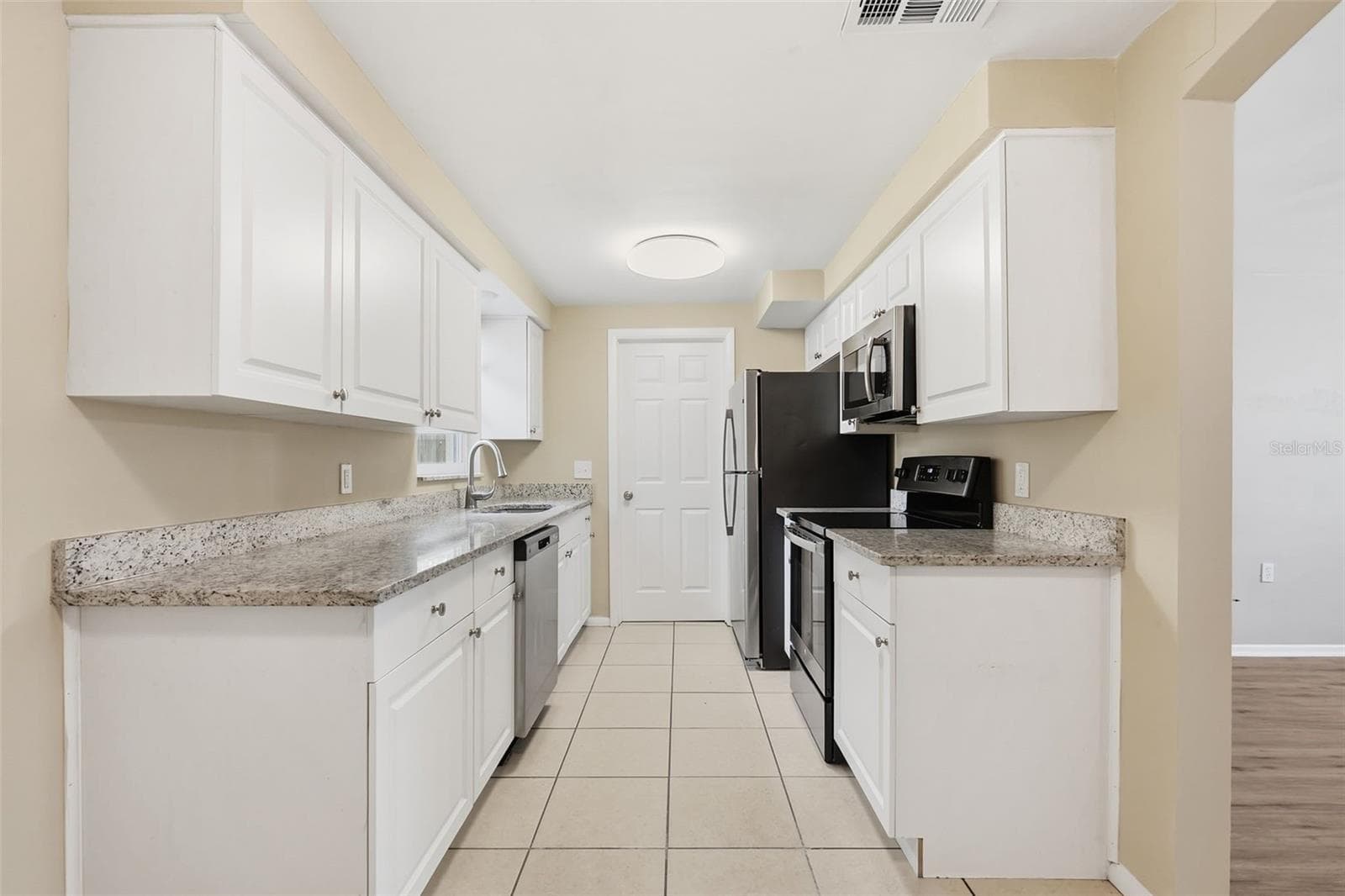 Single Family Residence at 3319 CANTRELL ST, HOLIDAY, photo 13 of 26
